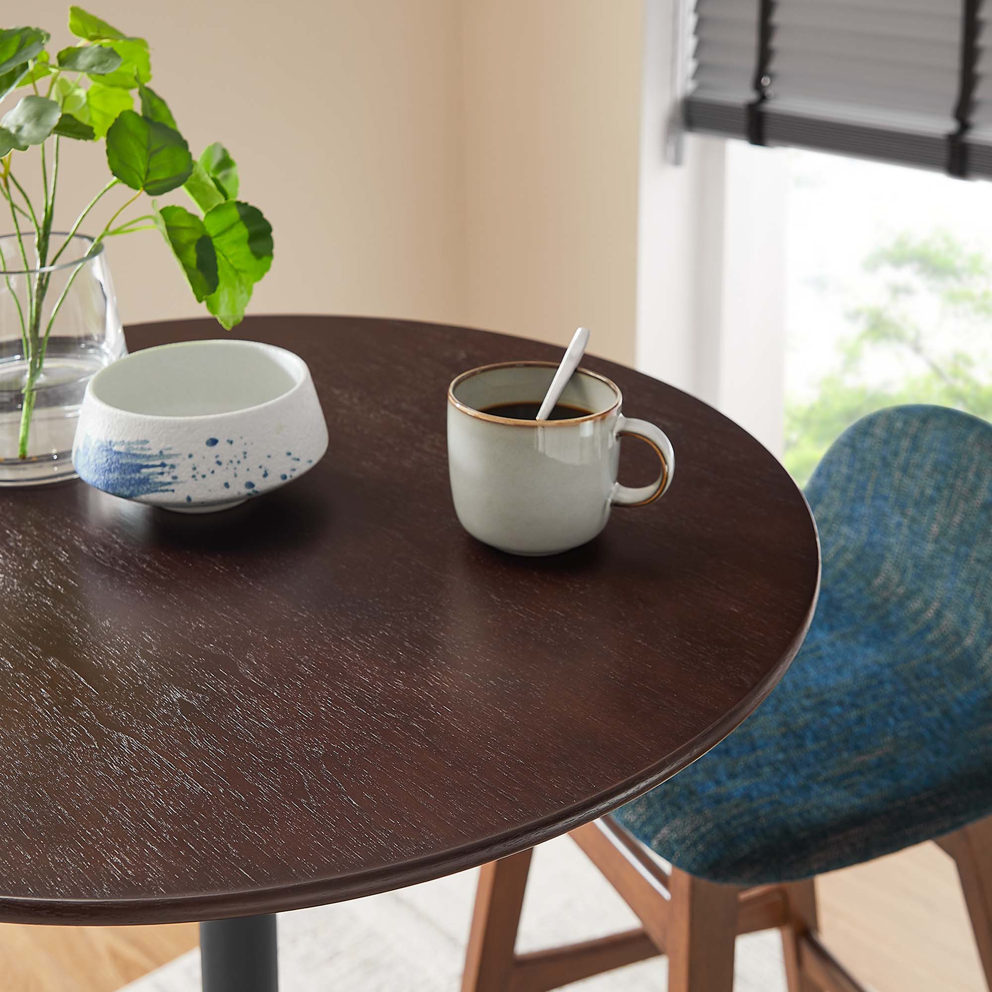 Table à manger rectangulaire en bois Lippa