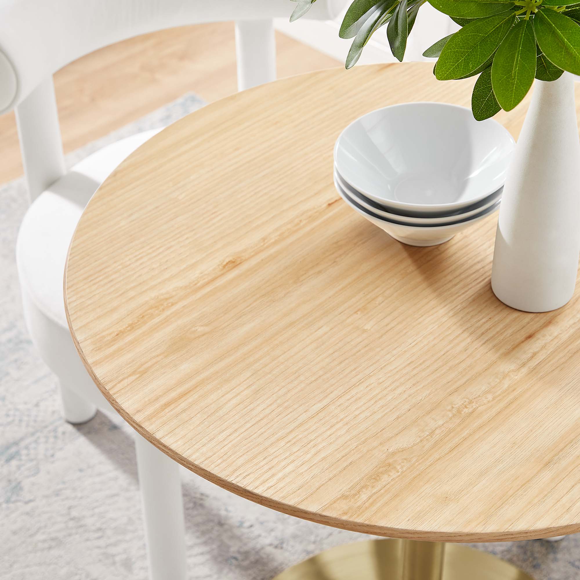 Lippa Round 28" Dining Table