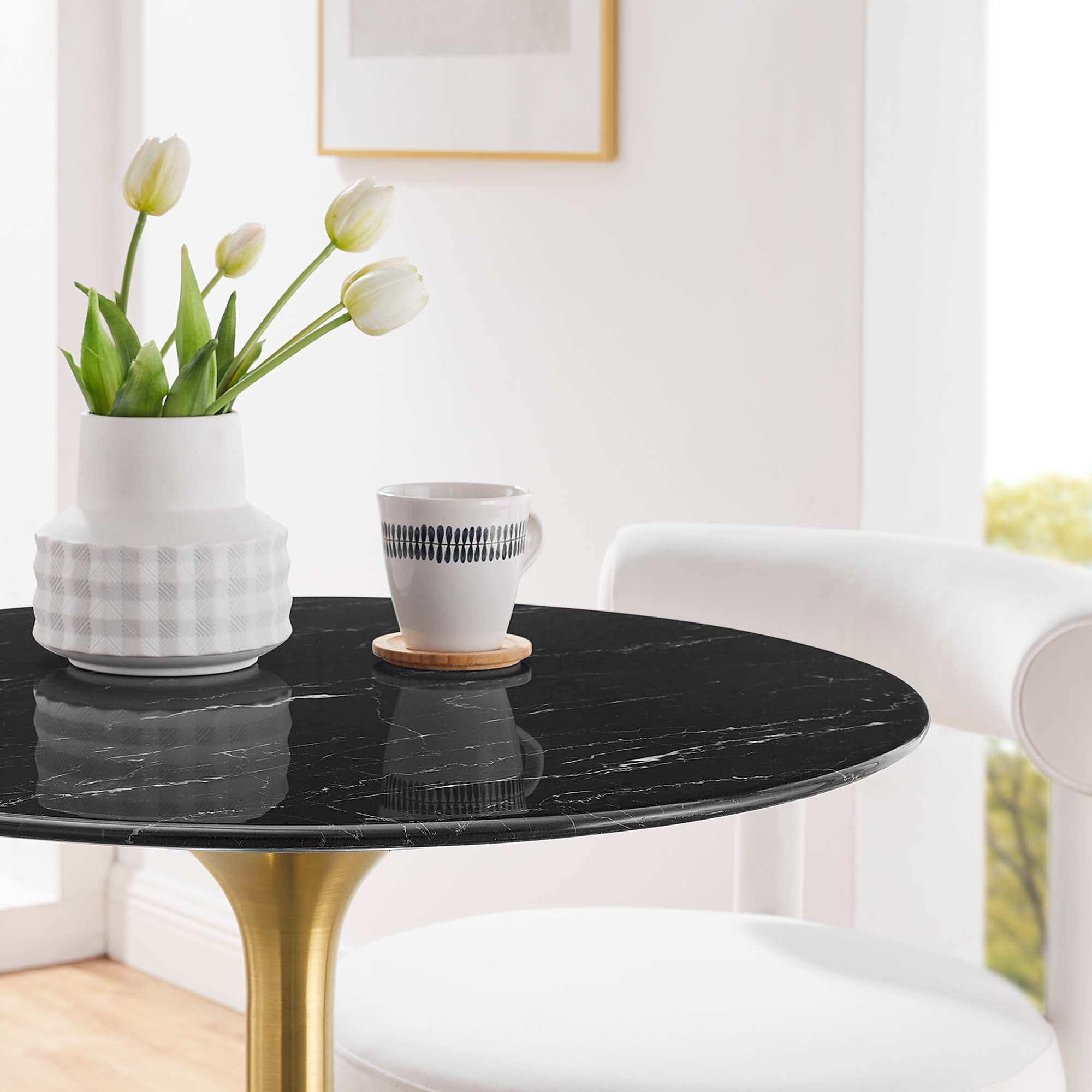 Lippa Round 28" Dining Table