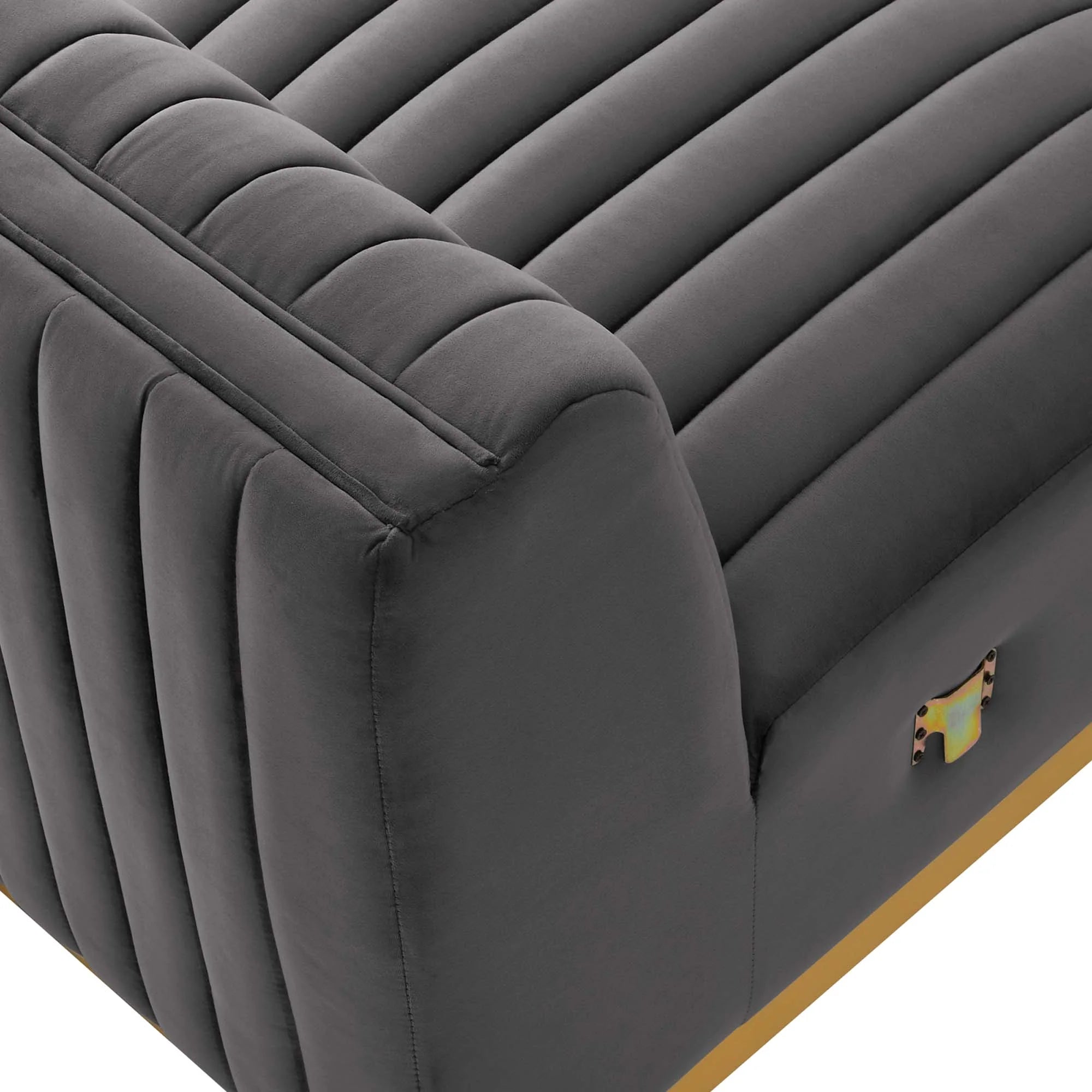 Fauteuil sans accoudoirs en velours touffeté Conjure Channel