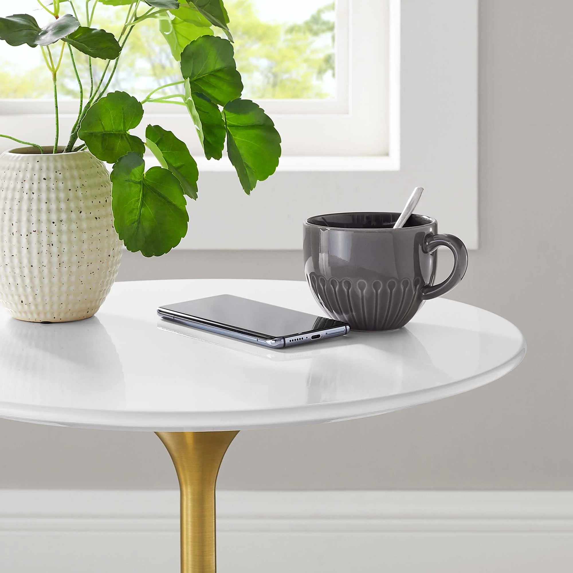 Lippa Round Wood Side Table
