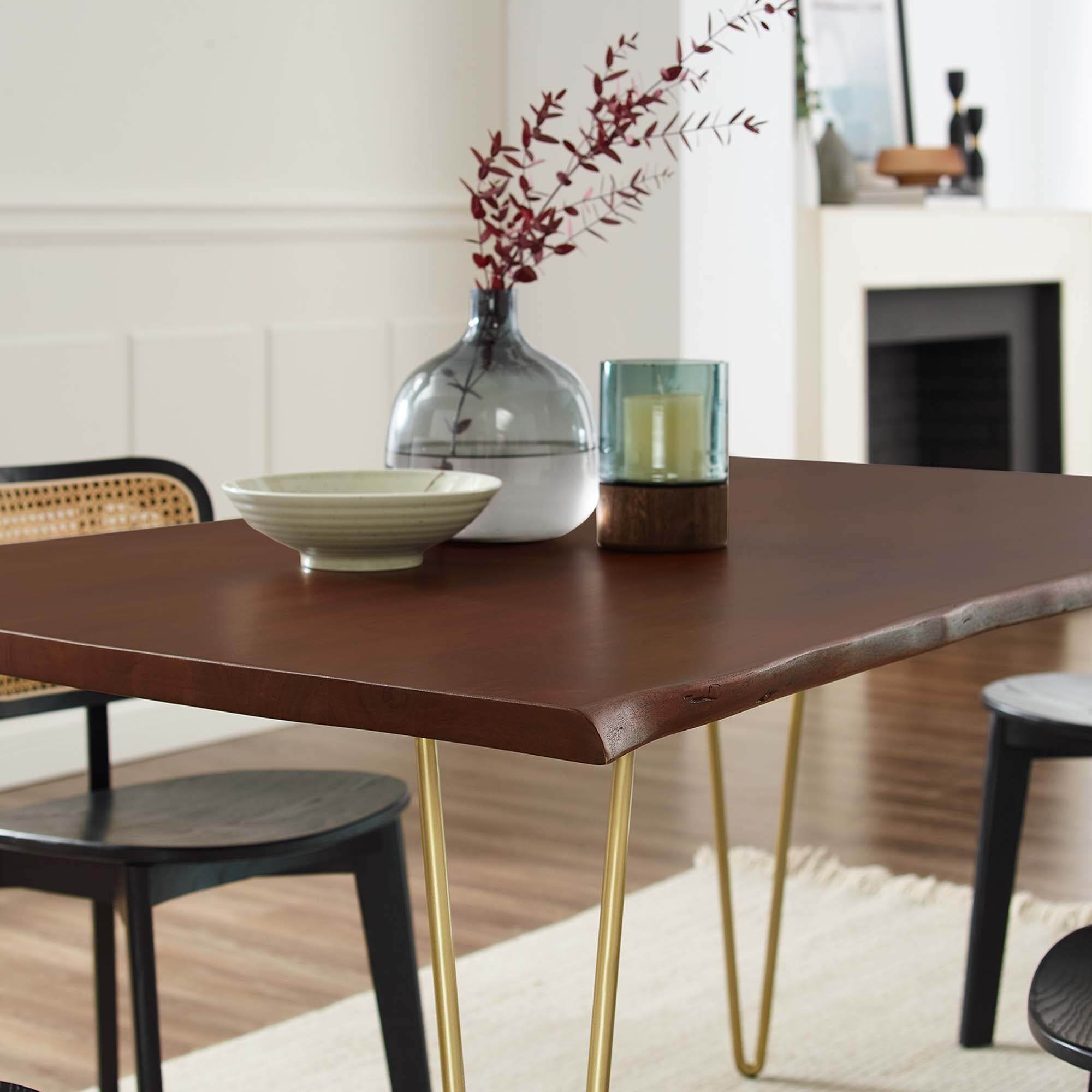 Table à manger en bois d'acacia à bords vivants Ardor de 74 po