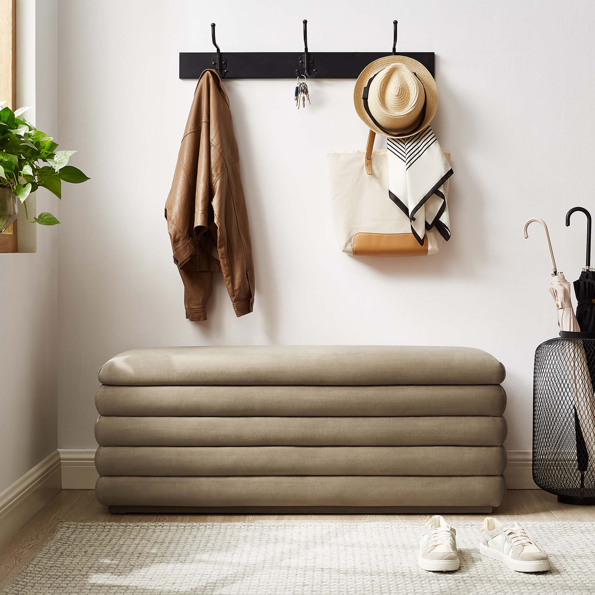 Chaise sans accoudoirs rembourrée en duvet Commix