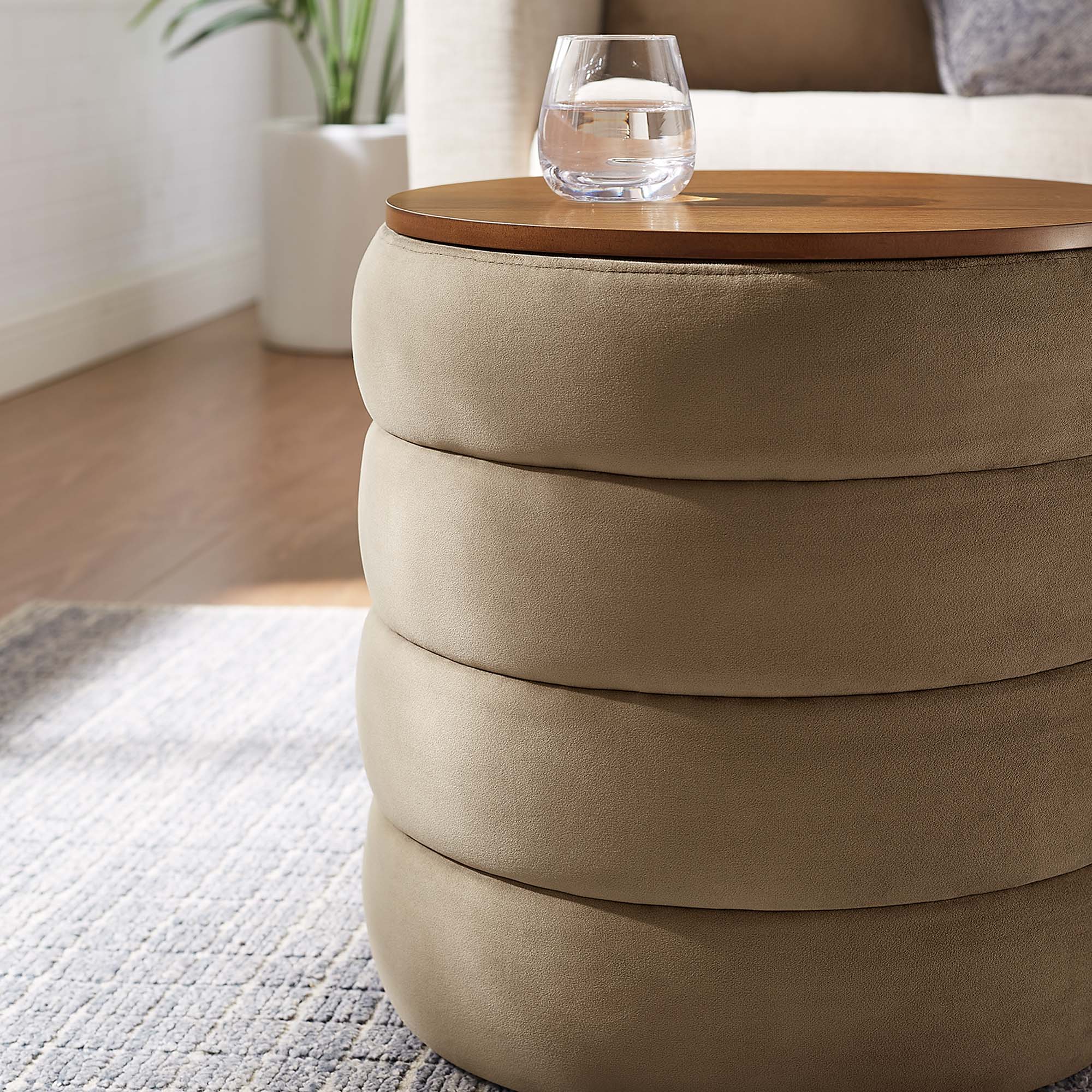 Chaise sans accoudoirs rembourrée en duvet Commix