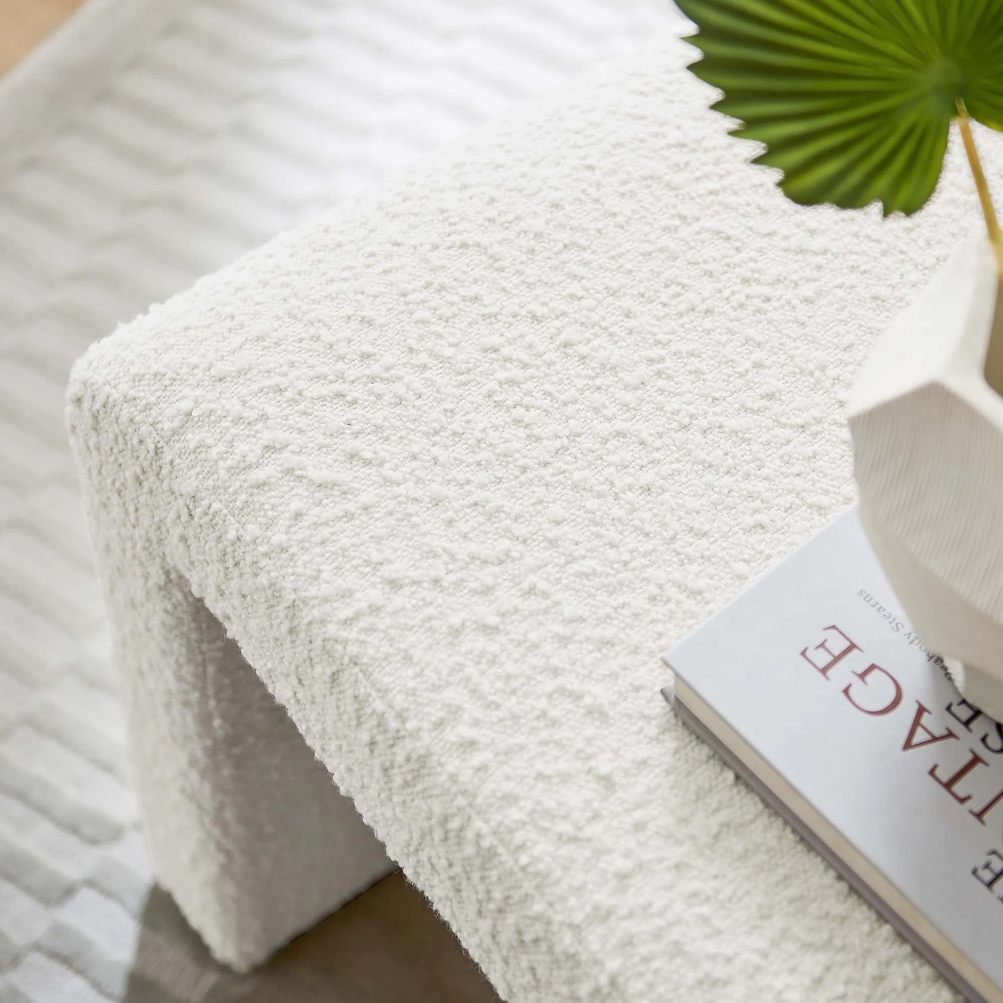 Chaise sans accoudoirs rembourrée en duvet Commix