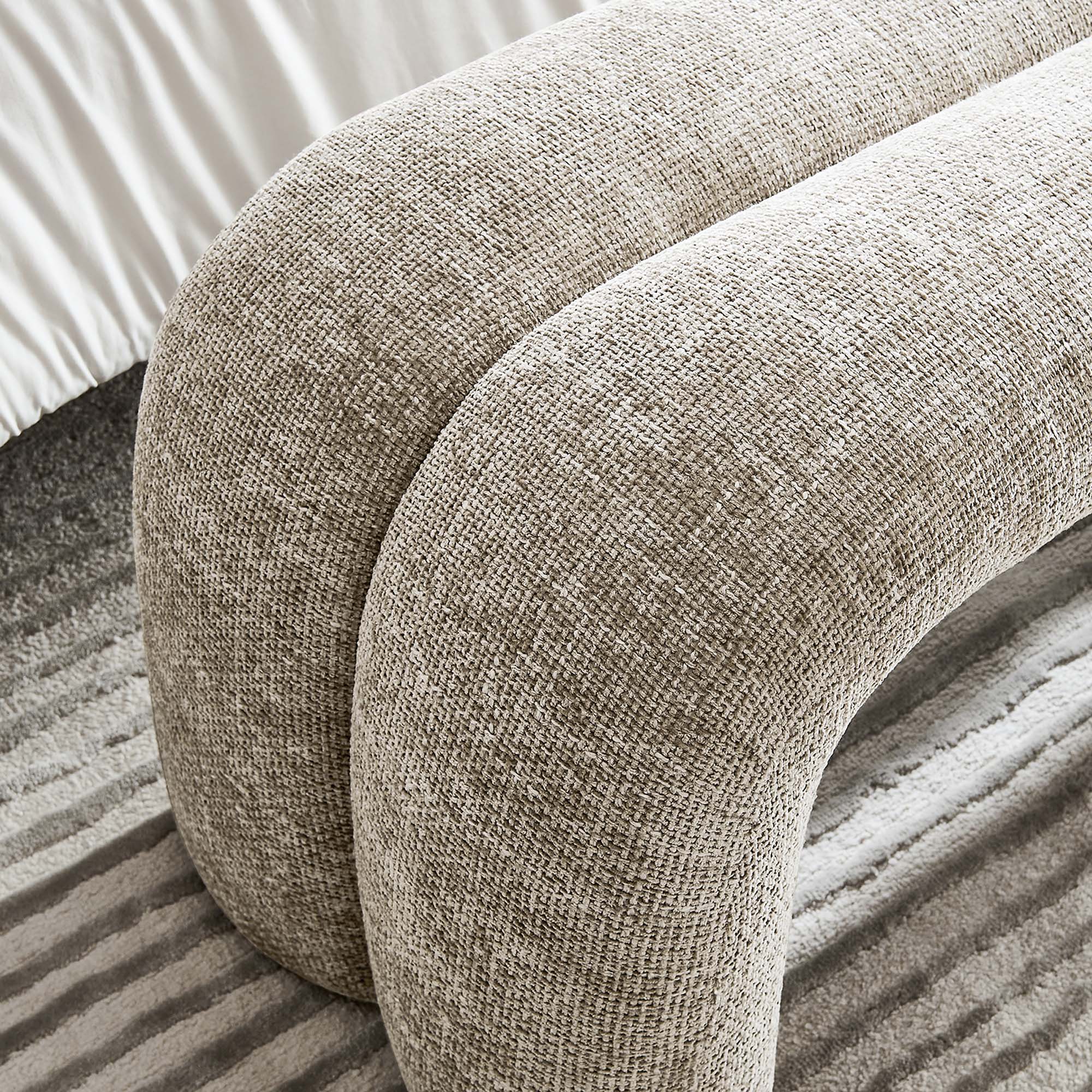 Chaise sans accoudoirs rembourrée en duvet Commix
