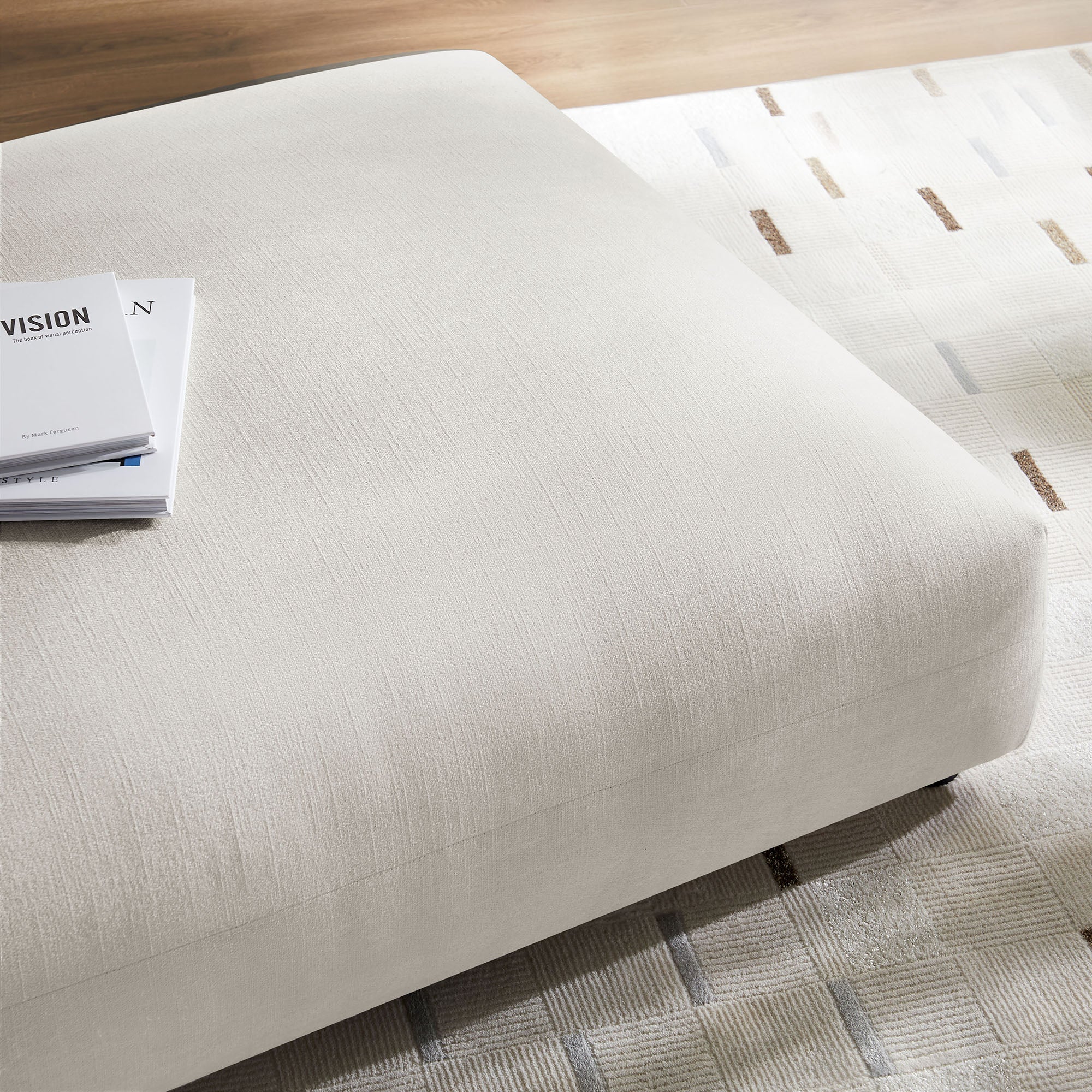 Chaise sans accoudoirs rembourrée en duvet Commix