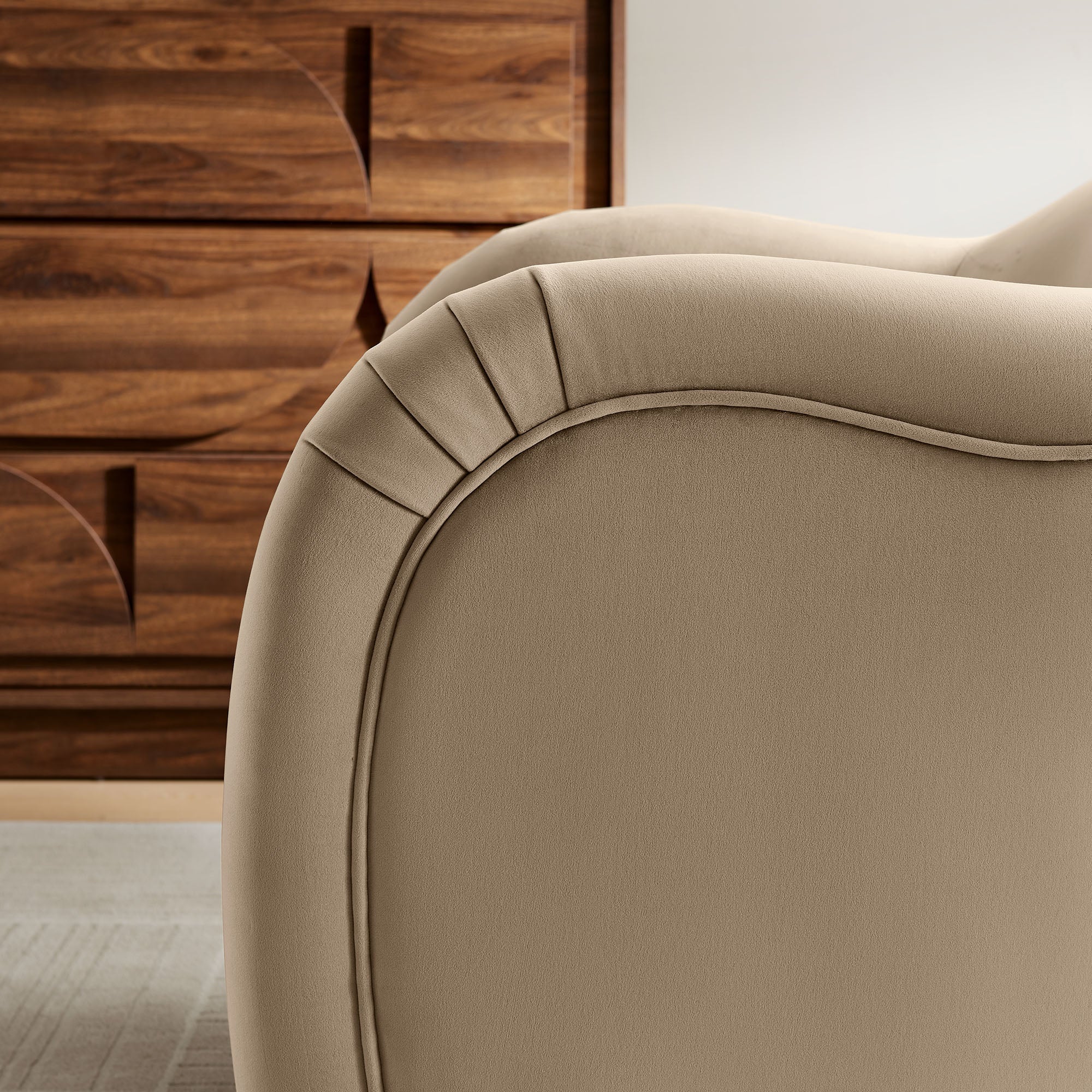 Fauteuil d'appoint en velours Compose Performance