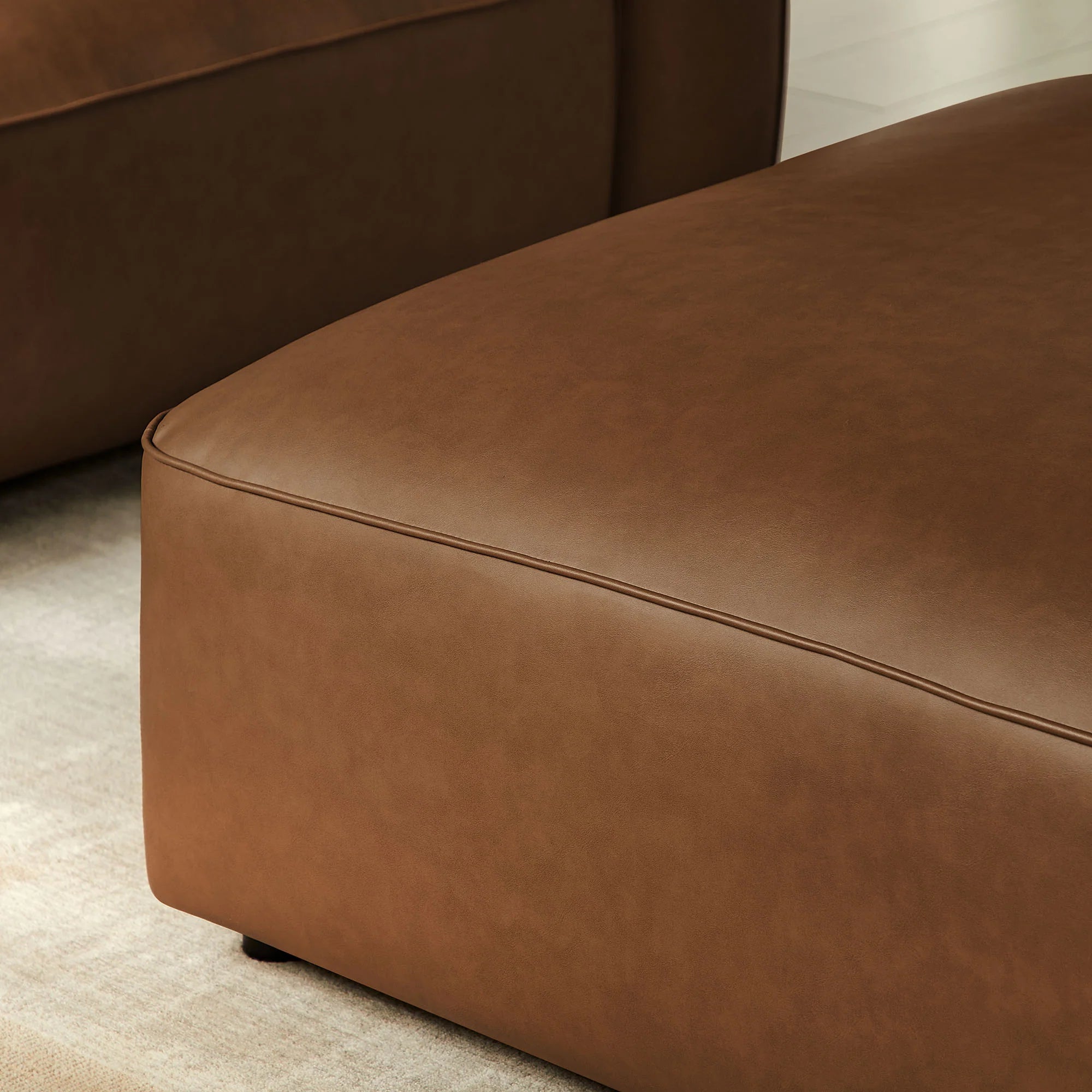 Chaise sans accoudoirs rembourrée en duvet Commix