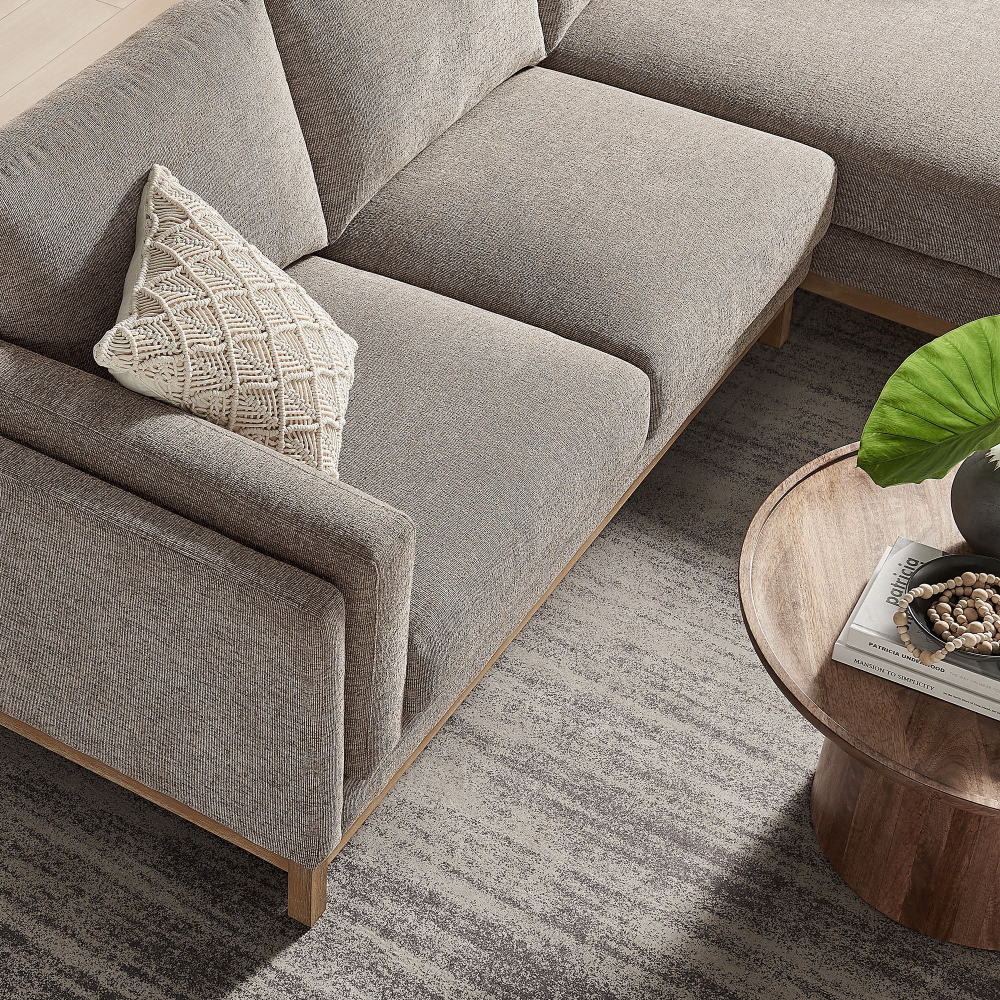 Roscoe Right-Facing Fabric Sectional Sofa with Chaise