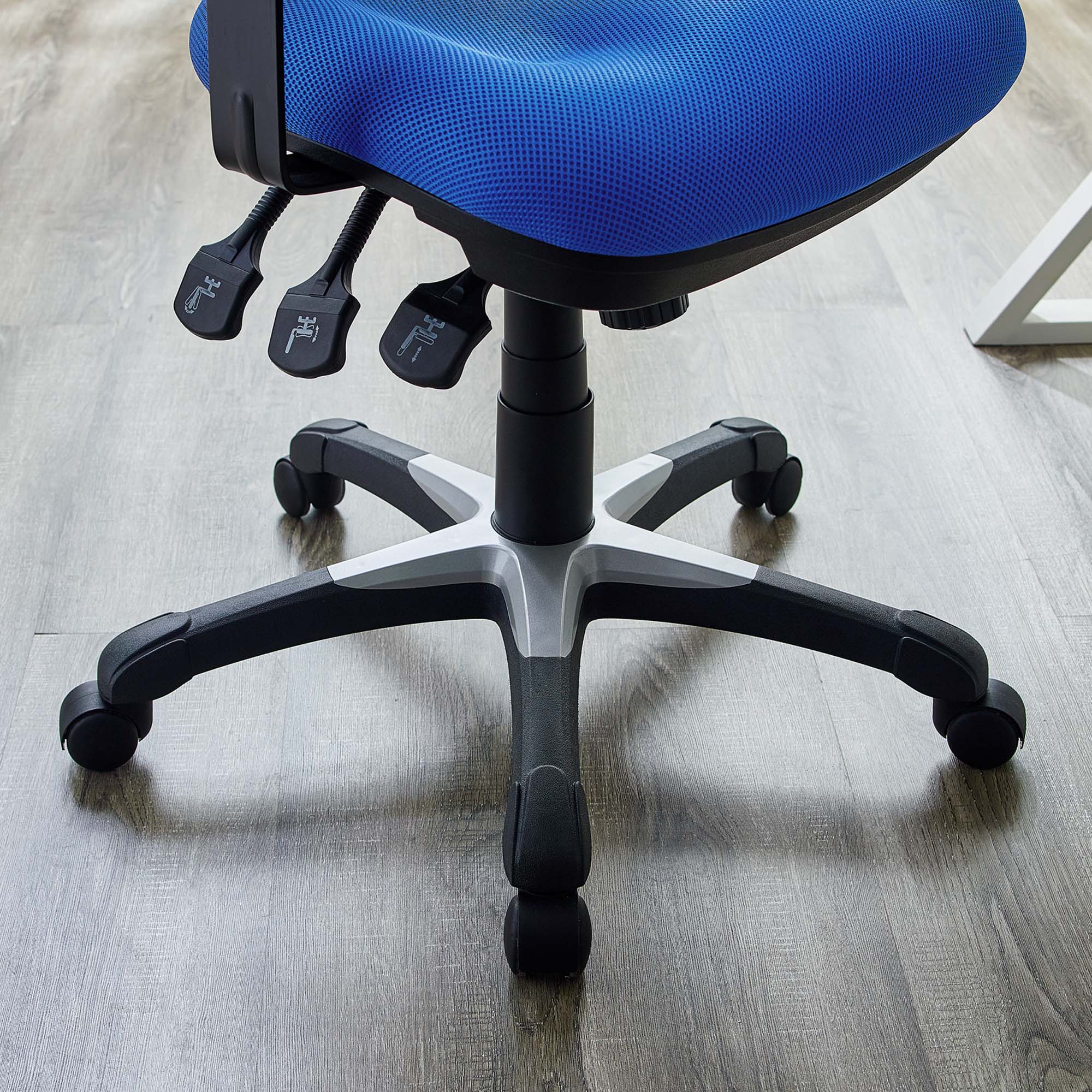 Chaise de bureau en maille articulée