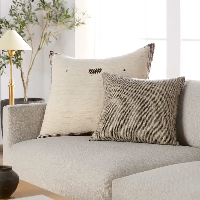 Margosa MGP06 19 Inch Down Pillow