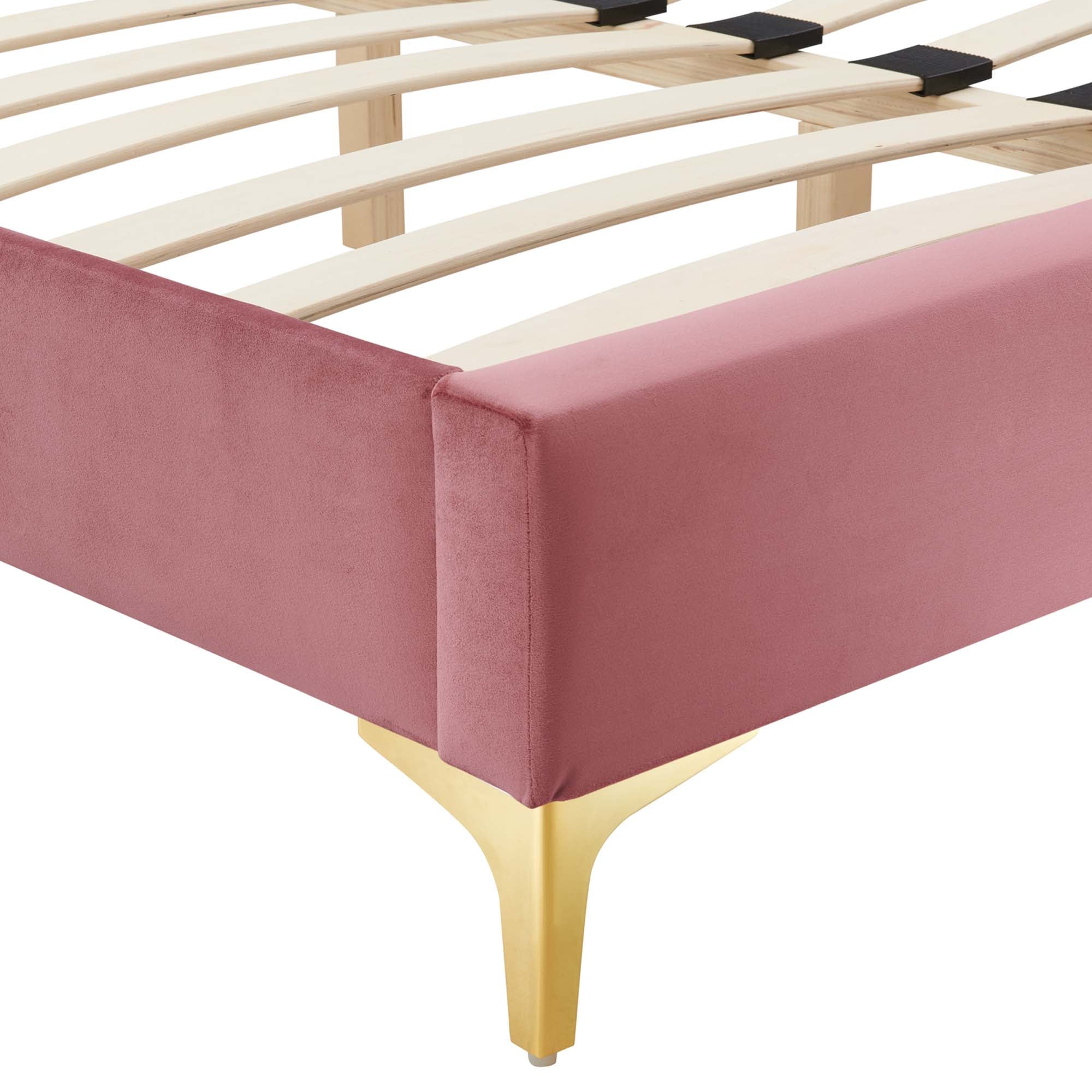 Fauteuil de salon en velours Ponder Performance