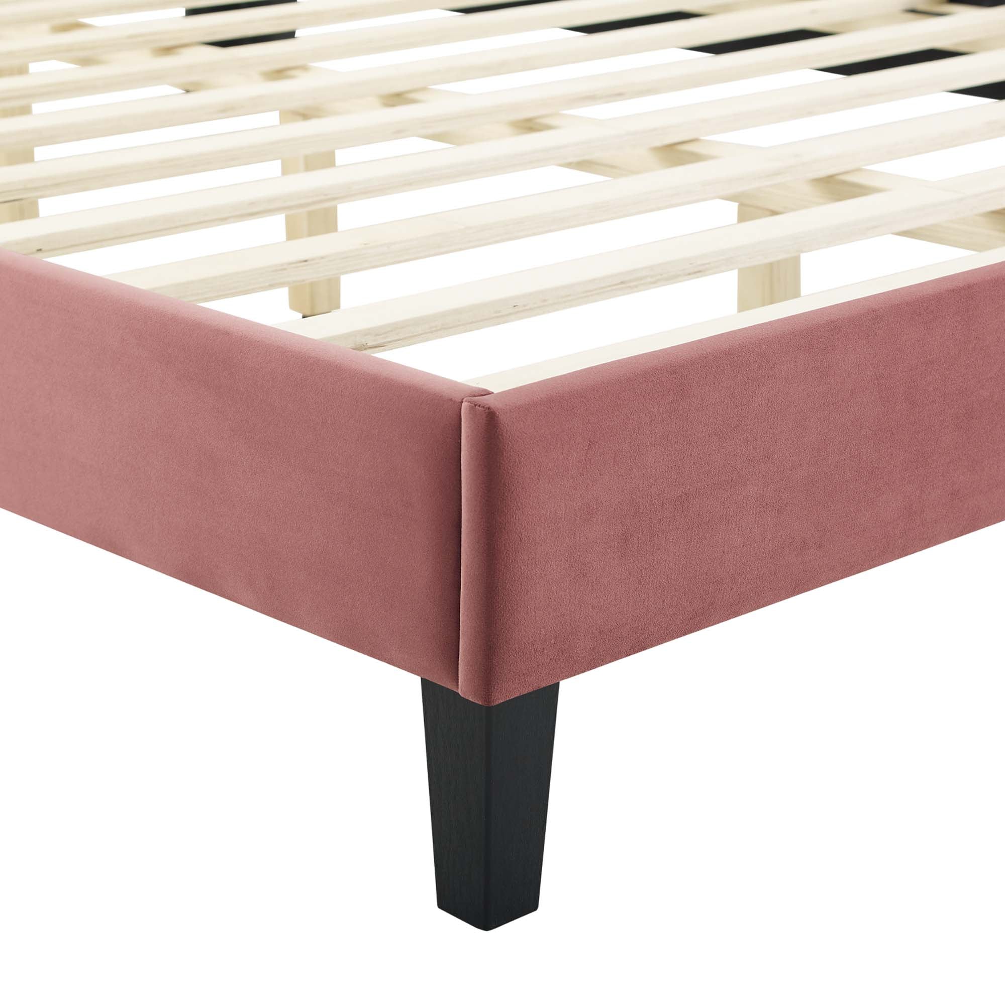 Fauteuil de salon en velours Ponder Performance