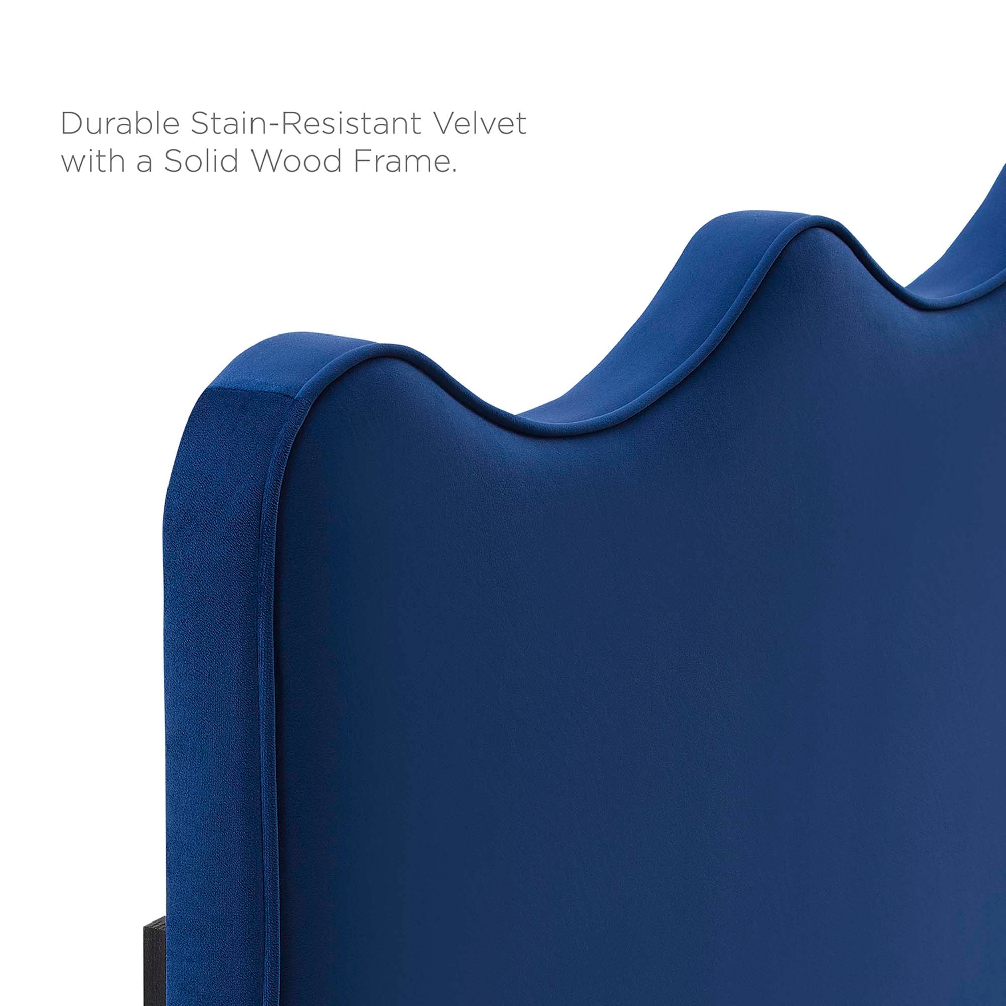 Fauteuil de salon en velours Ponder Performance