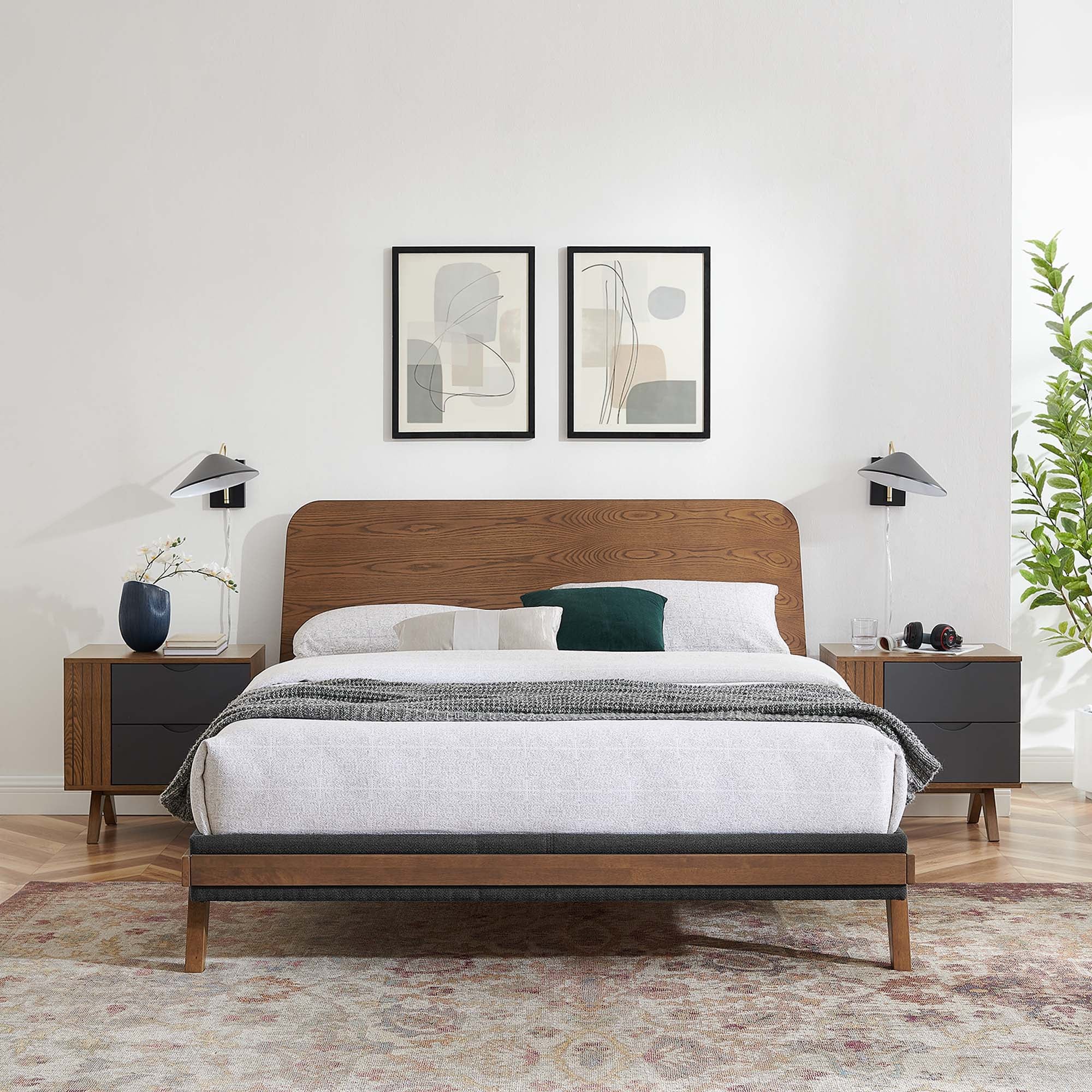 Dylan 3 Piece Bedroom Set in Walnut