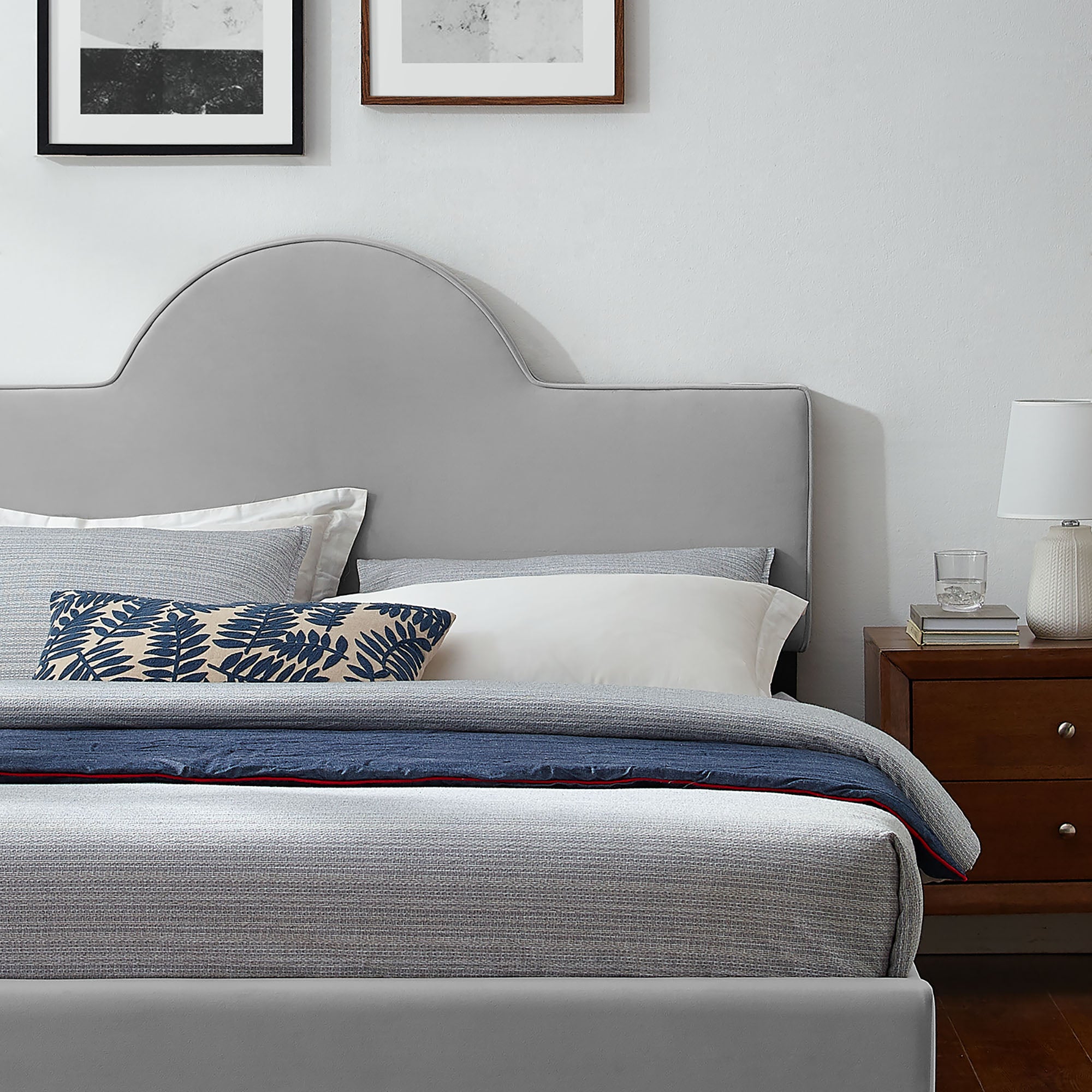 Fauteuil de salon en velours Ponder Performance