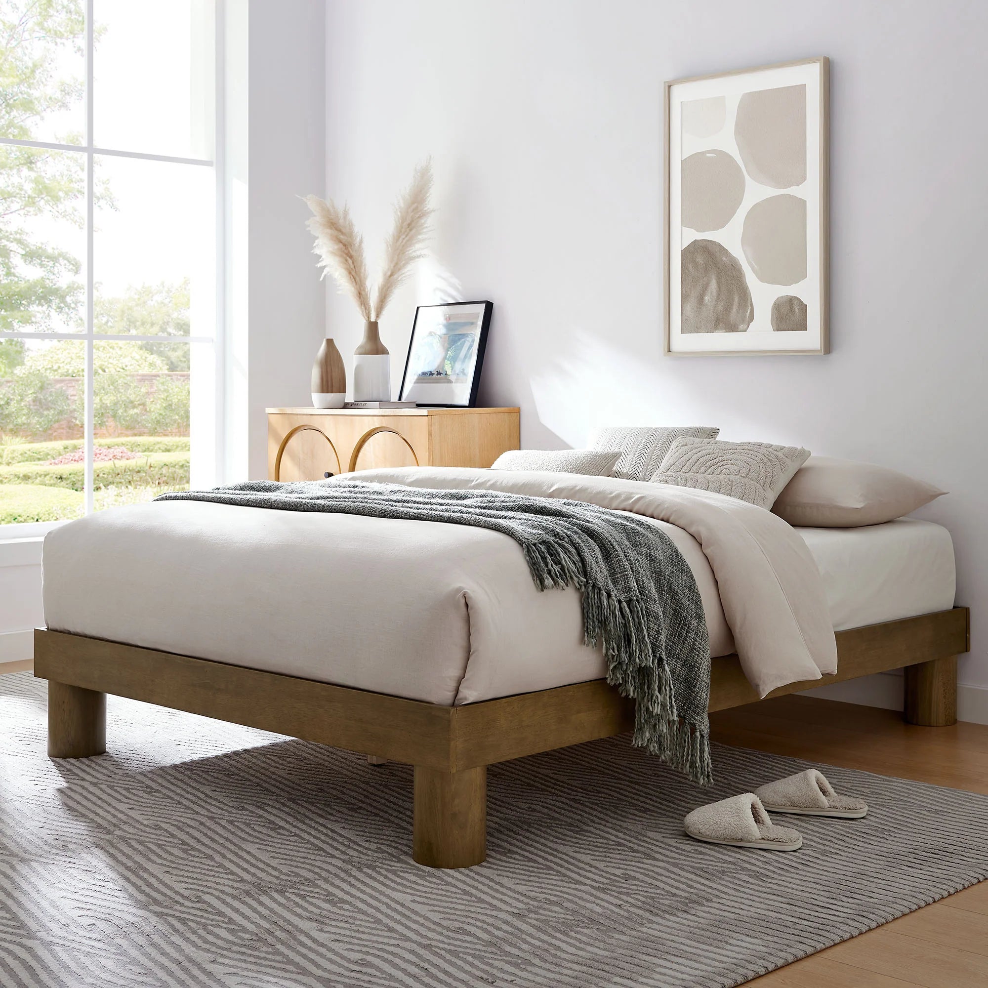 Runa Platform Bed