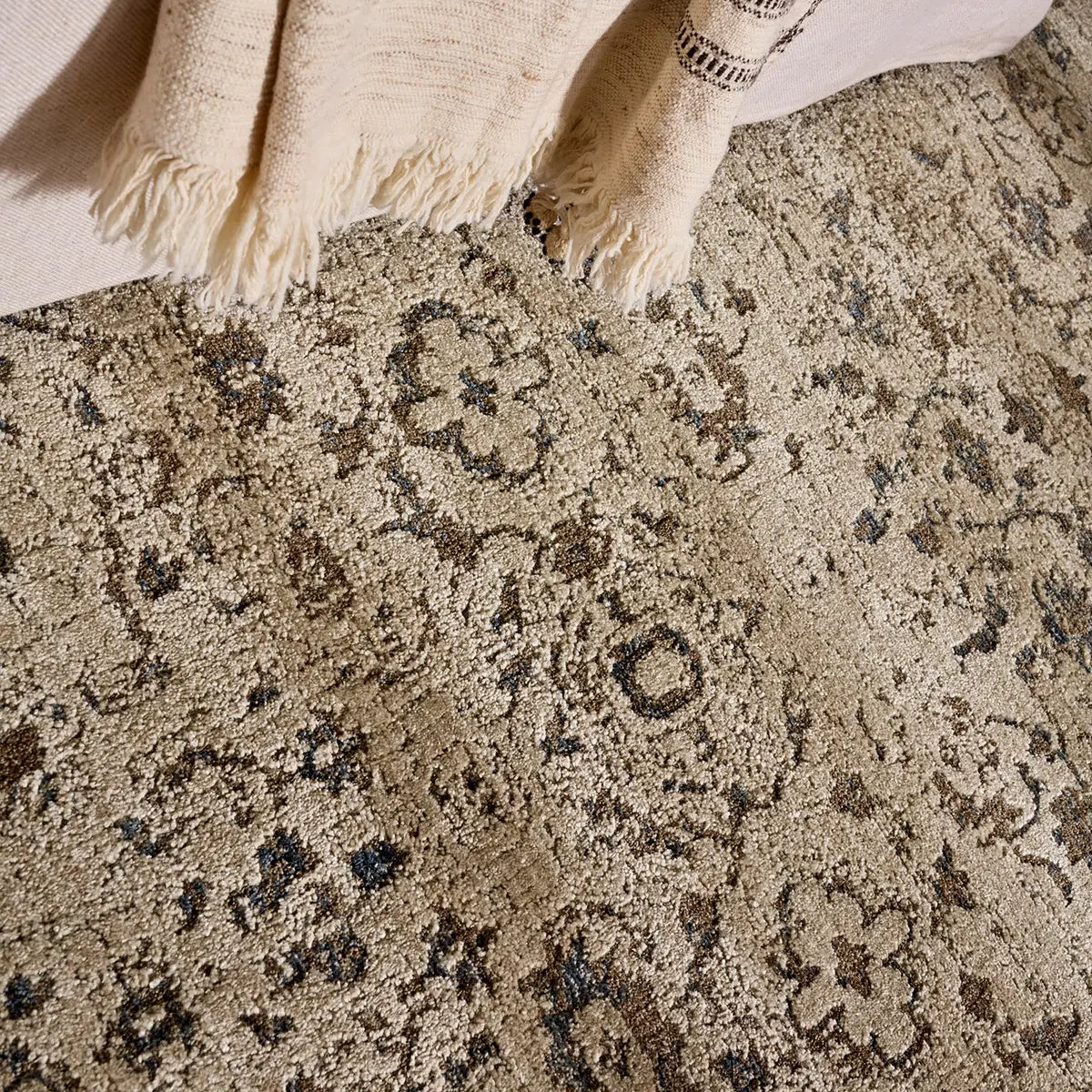 Patterned Silence PSE07