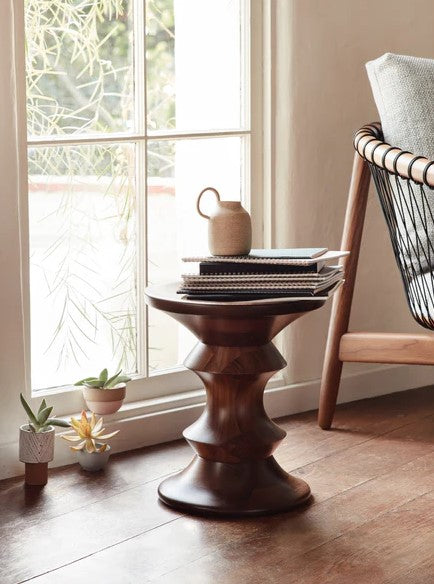 Tabouret tourné Eames