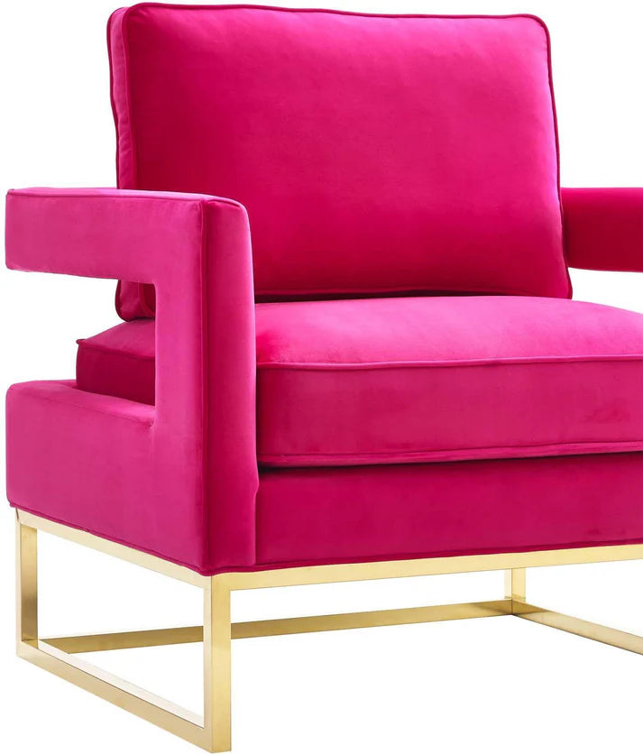 Chaise en velours bleu marine Avery