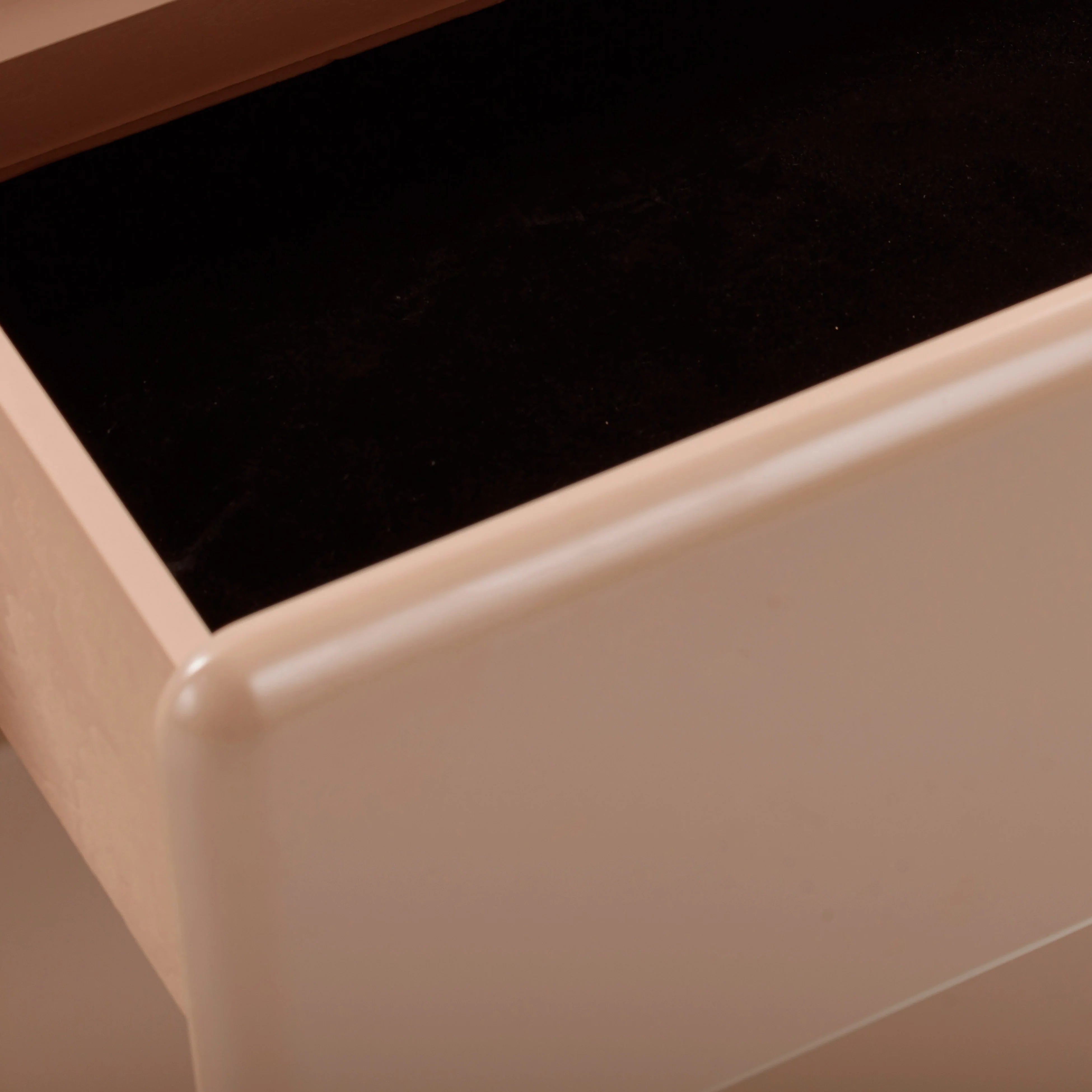 Tammy 56" 6-Drawer Dresser