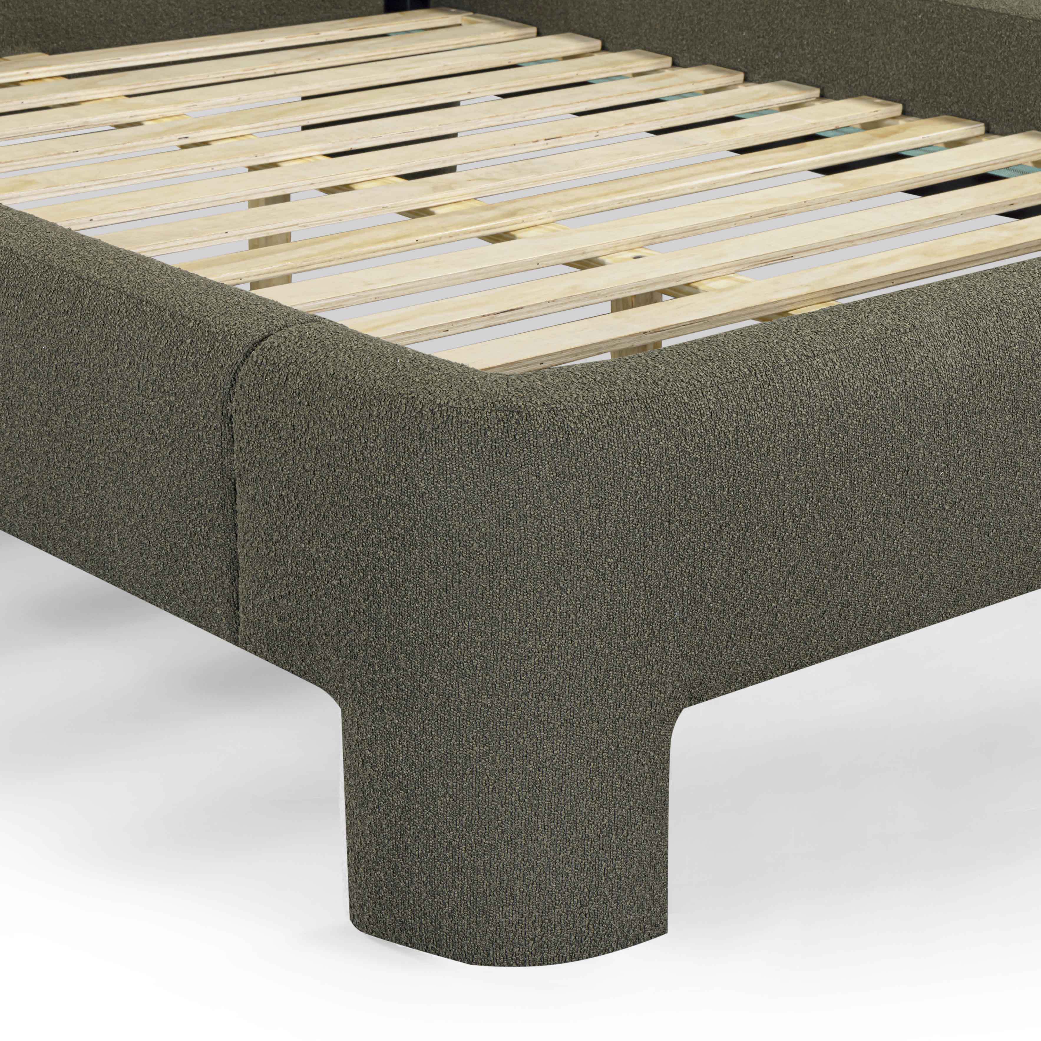 Orphea Boucle Bed