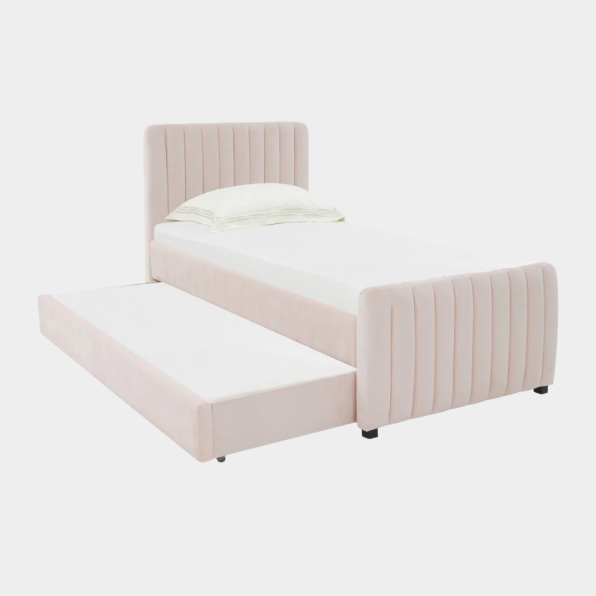 Angela Trundle en Twin