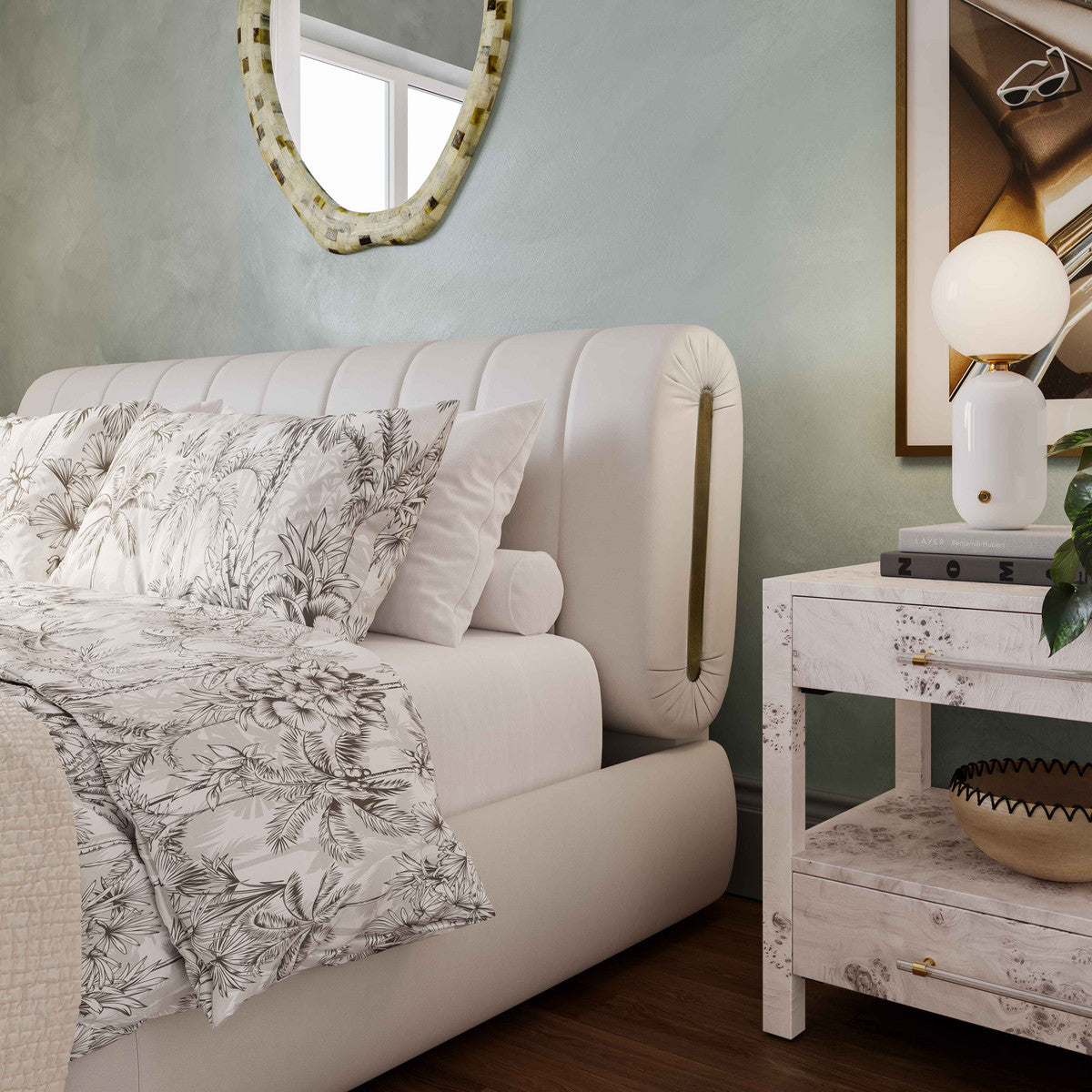 Lit en cuir végétalien crème Karol