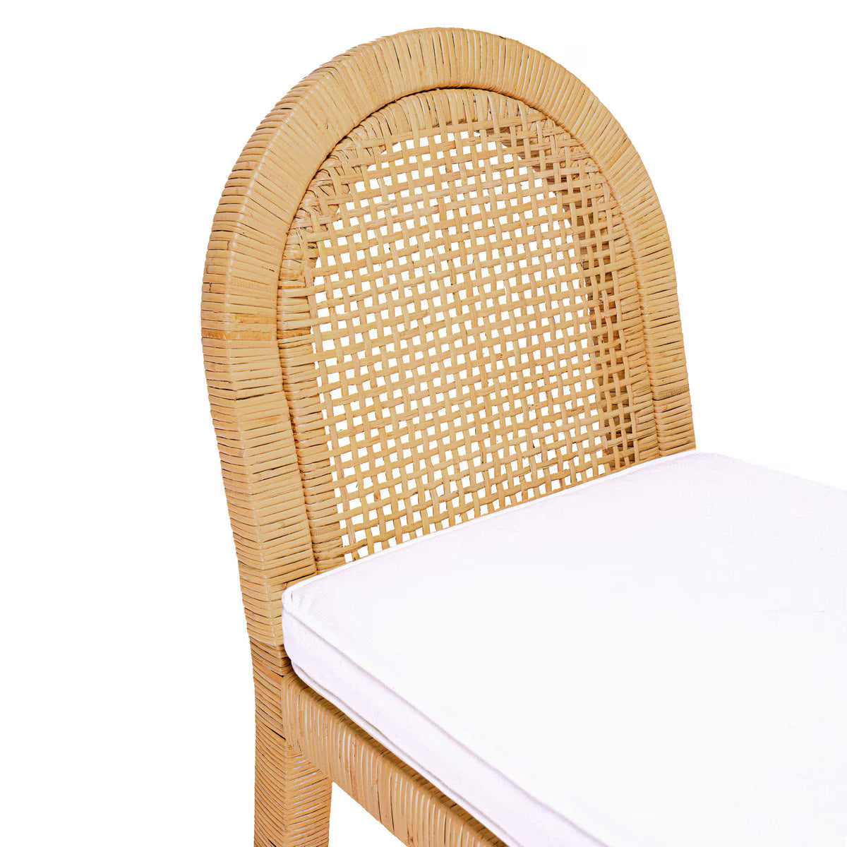 Chaise de salle à manger à dossier arqué en rotin naturel et tissu performant Amara
