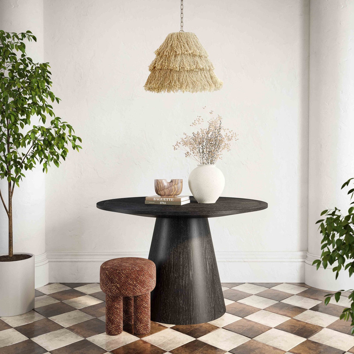 Table à manger ronde en chêne noir Sahara de 41 po