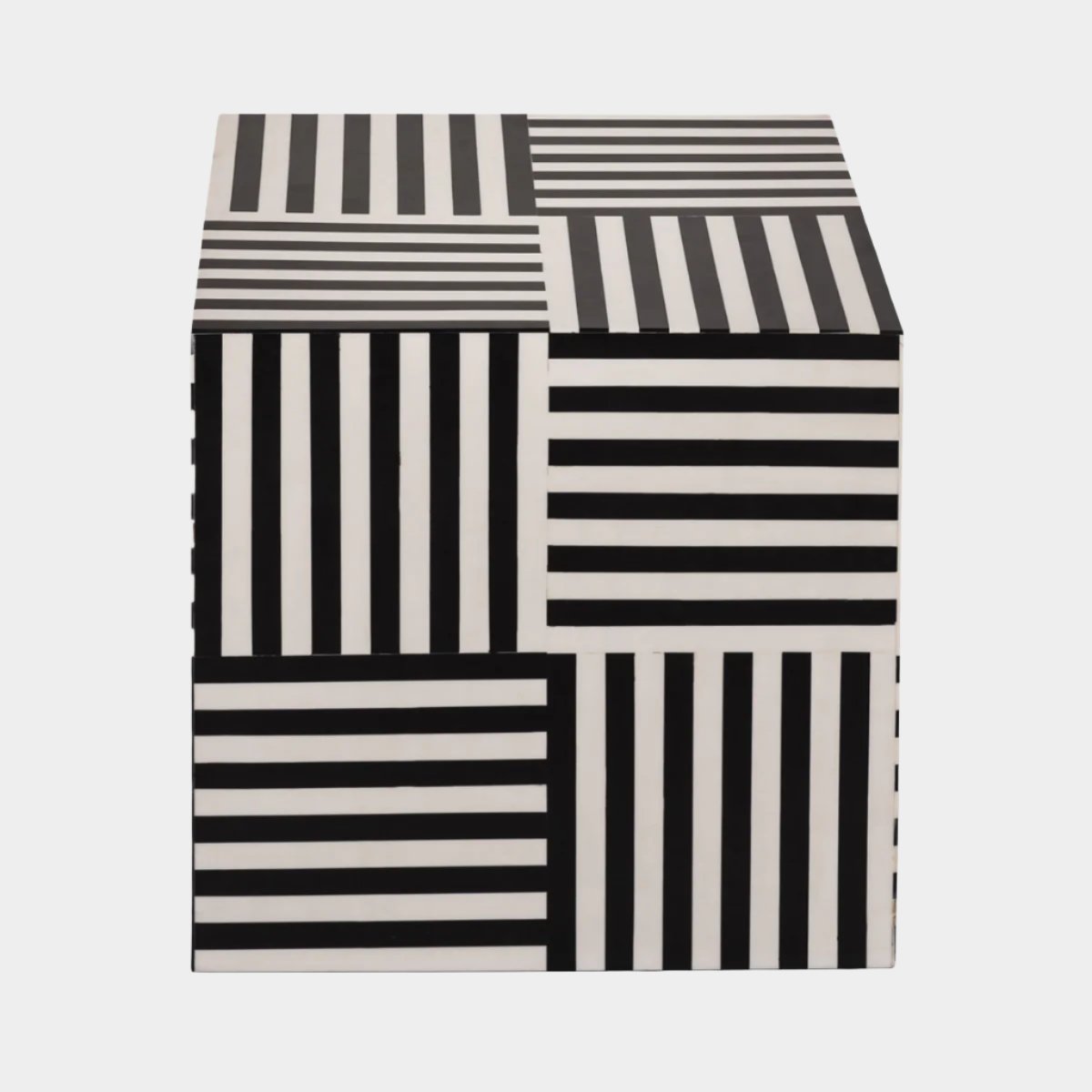 Table d'appoint cubique