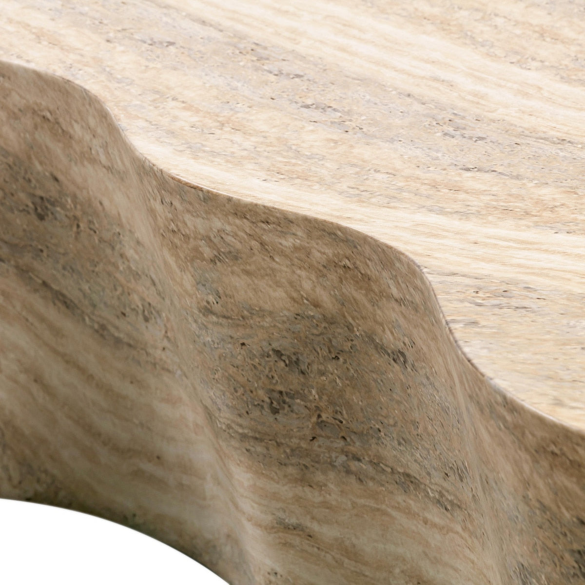Table basse en faux travertin