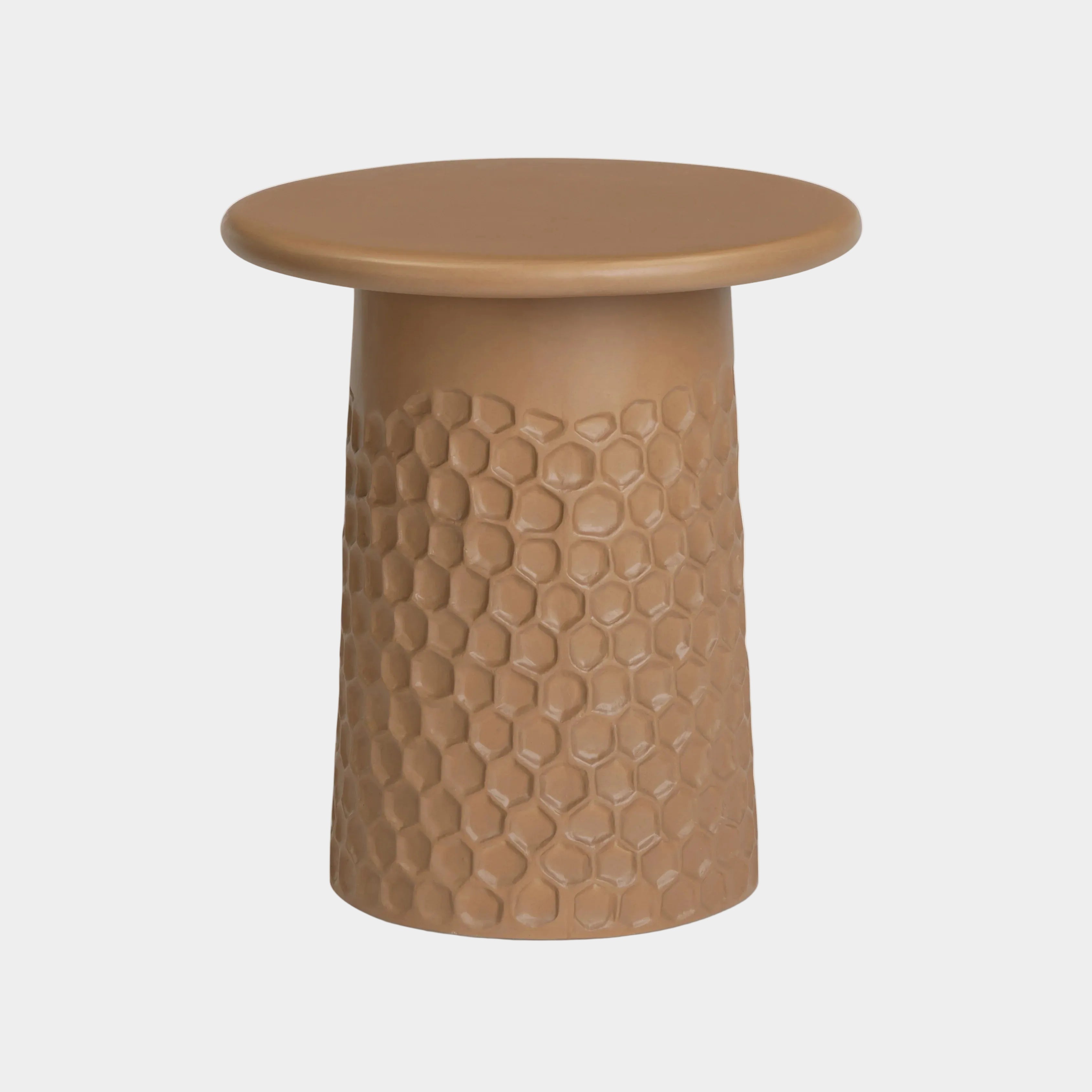 Hessa Indoor/Outdoor Concrete Chiseled Side Table