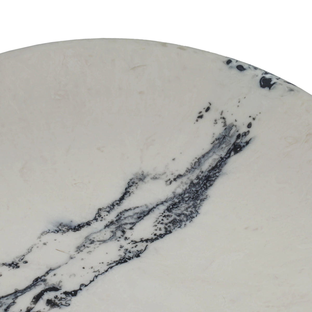 Ikani Black & White Resin Serving Plate