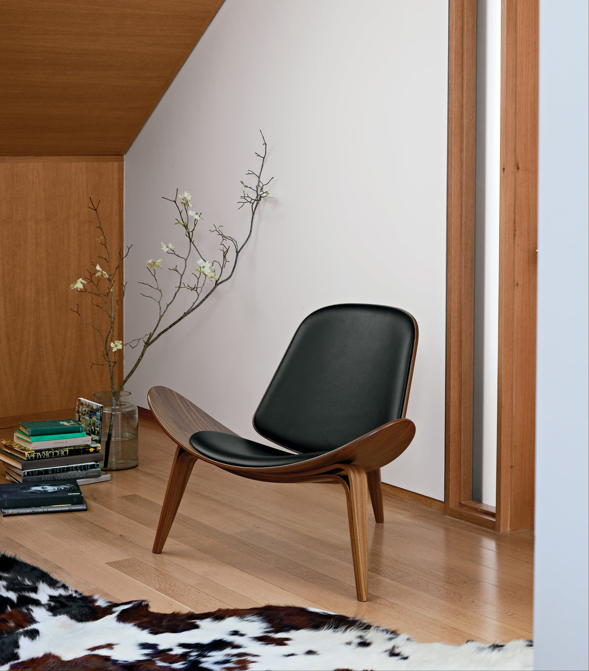 CH07 Shell Chair (Genuine Leather)