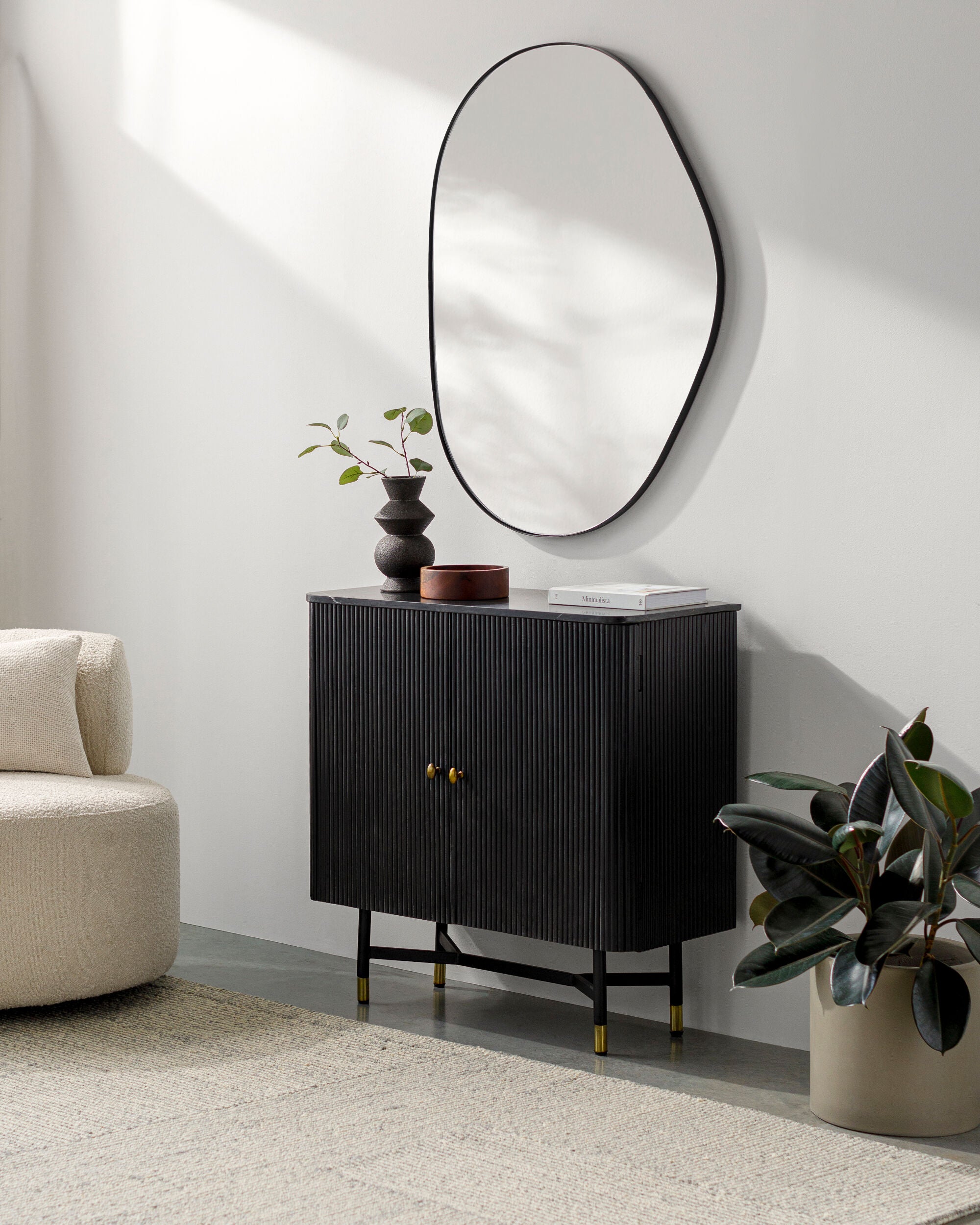Aamnah Accent Mirror