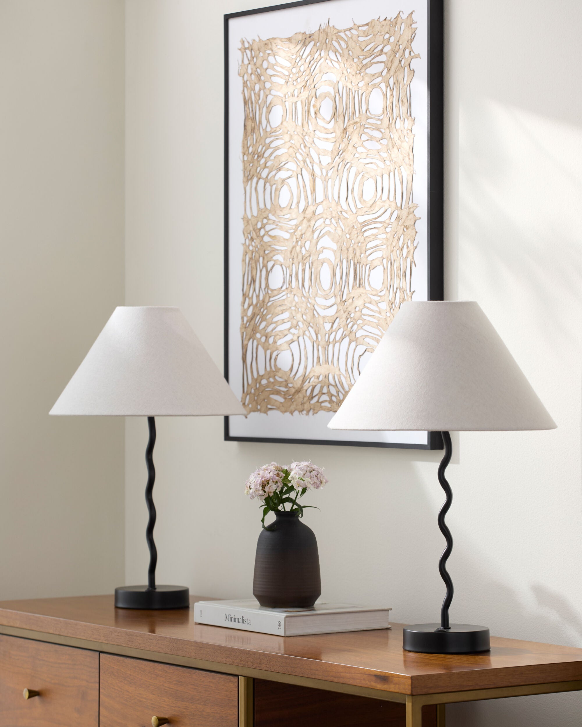 Begonia Accent Table Lamp