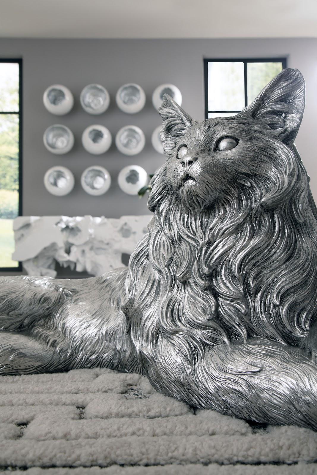 Sculpture de chat, feuille d'argent
