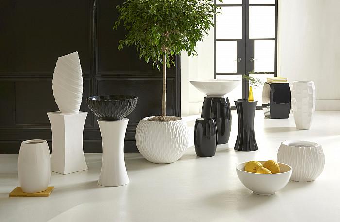 Ripple Planter, Gel Coat Black