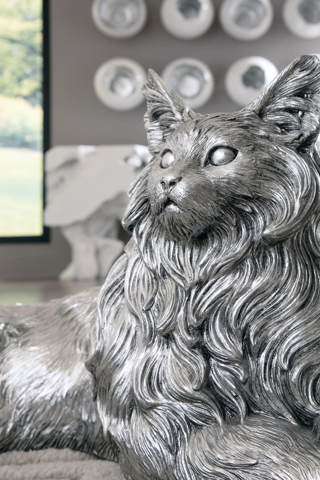 Sculpture de chat, feuille d'argent