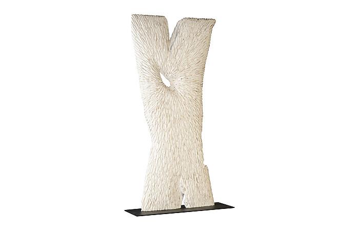 Sculpture de tronçonneuse sur support, blanc/doré