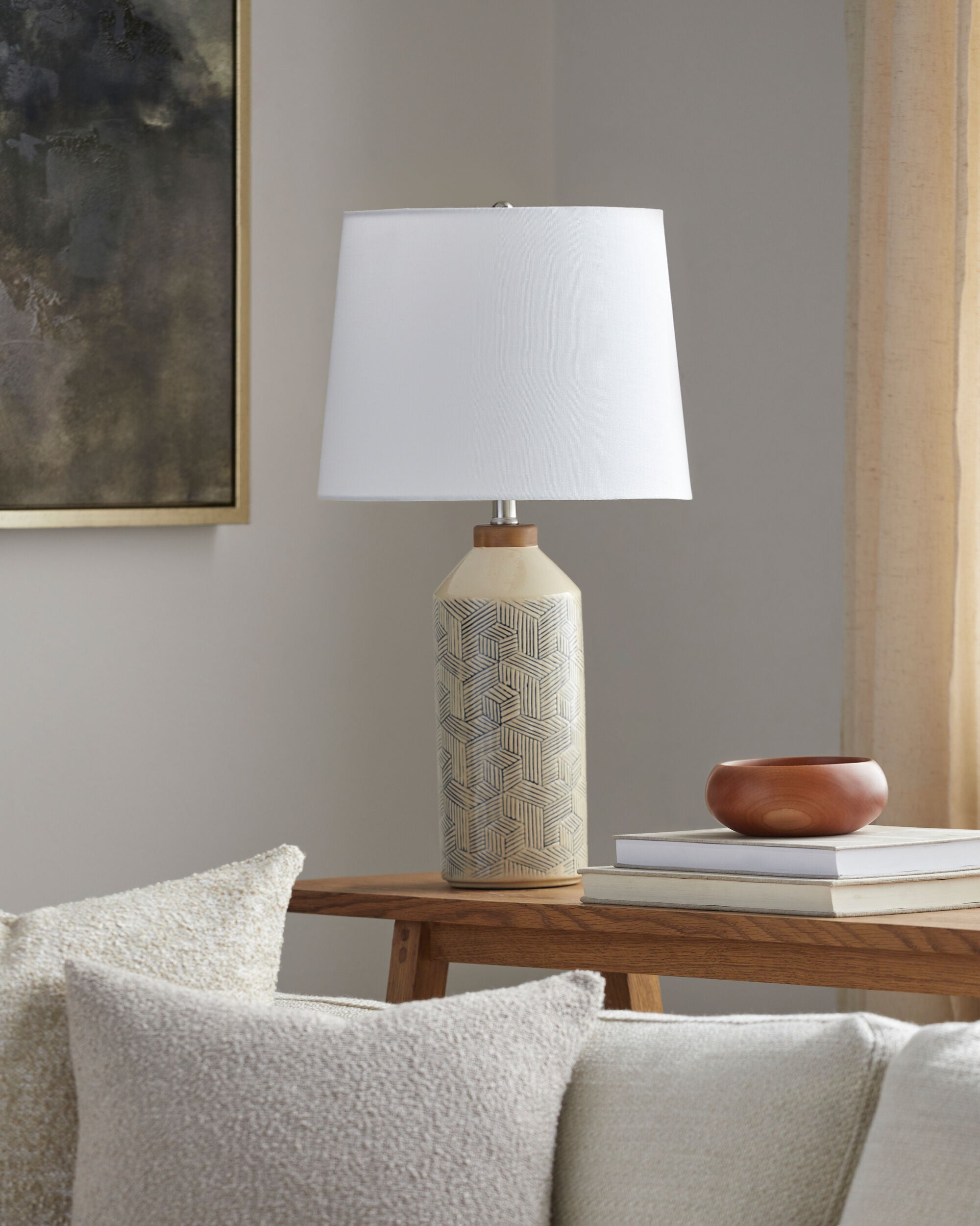 Gouverneur Accent Table Lamp