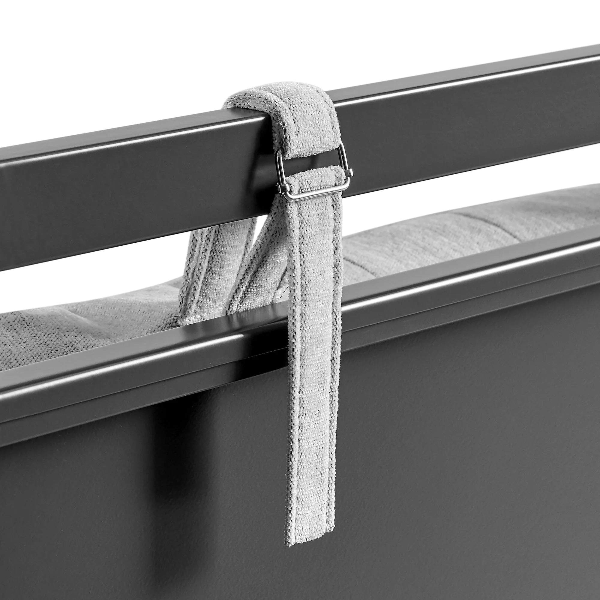 Marlowe 4-Poster Canopy Metal Queen Platform Bed