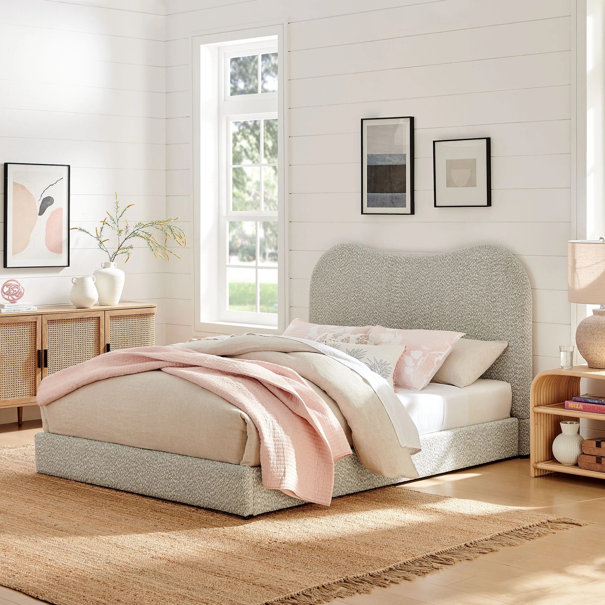 Seluna Boucle Queen Platform Bed