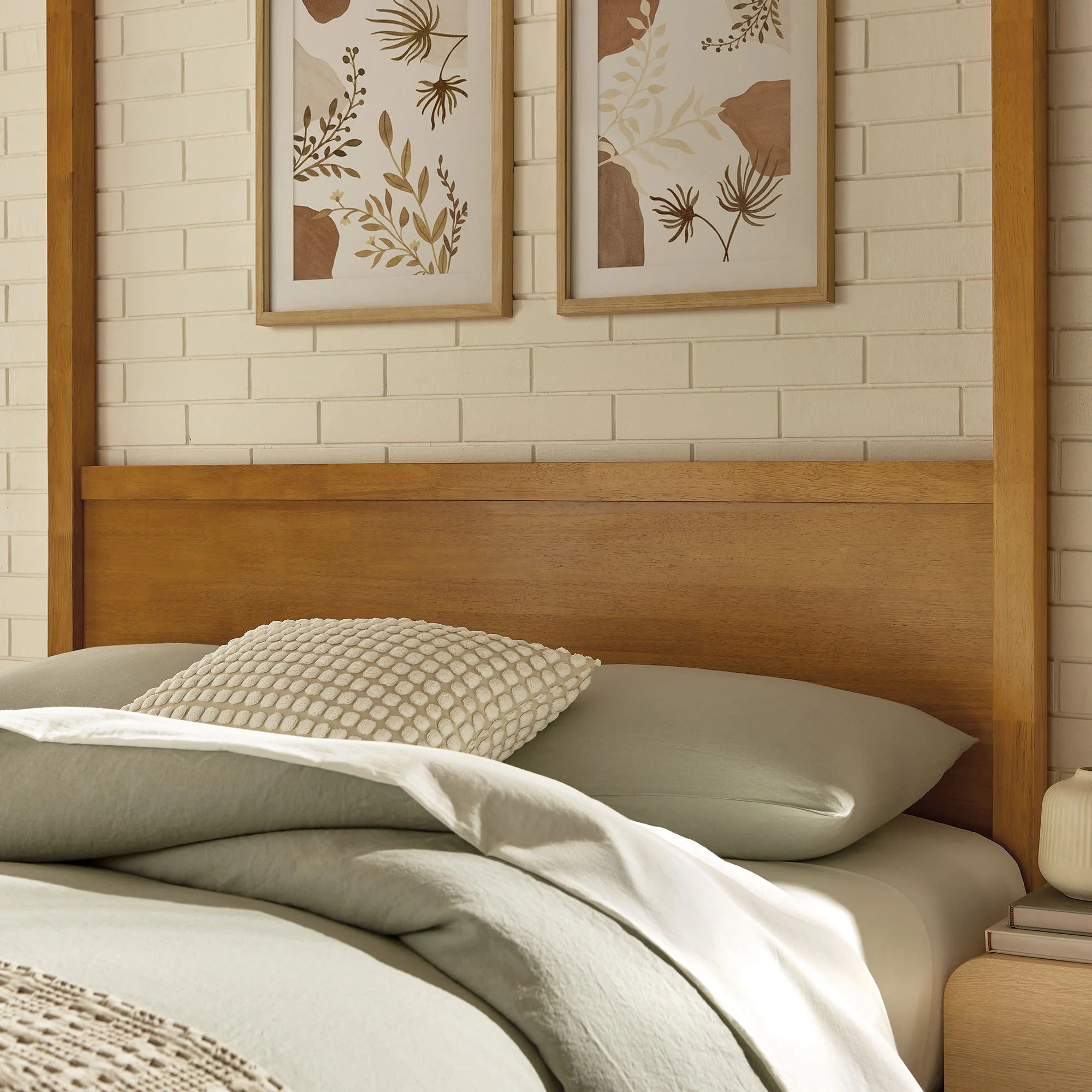Alva Queen Wood Canopy Platform Bed