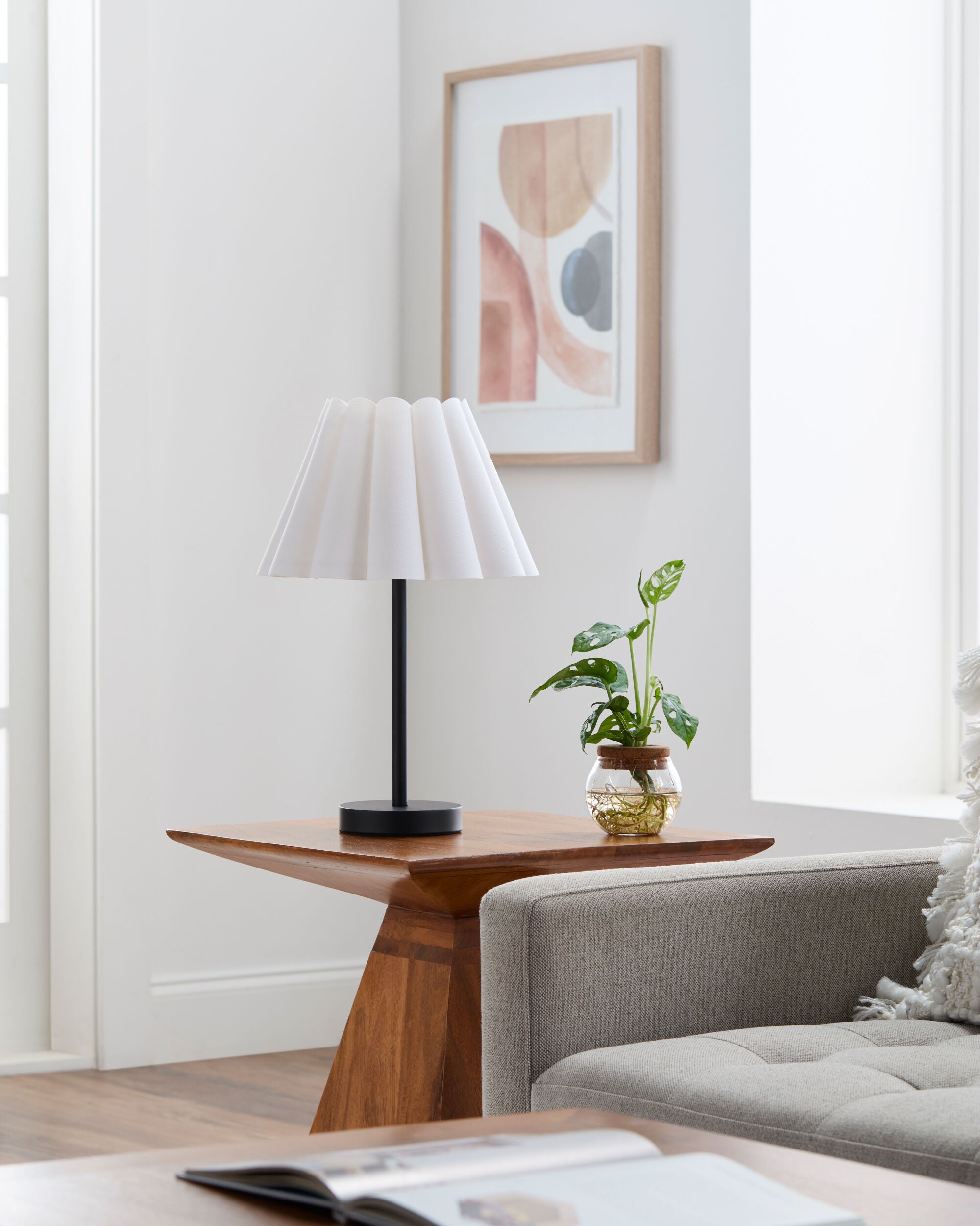 Leynar Accent Table Lamp