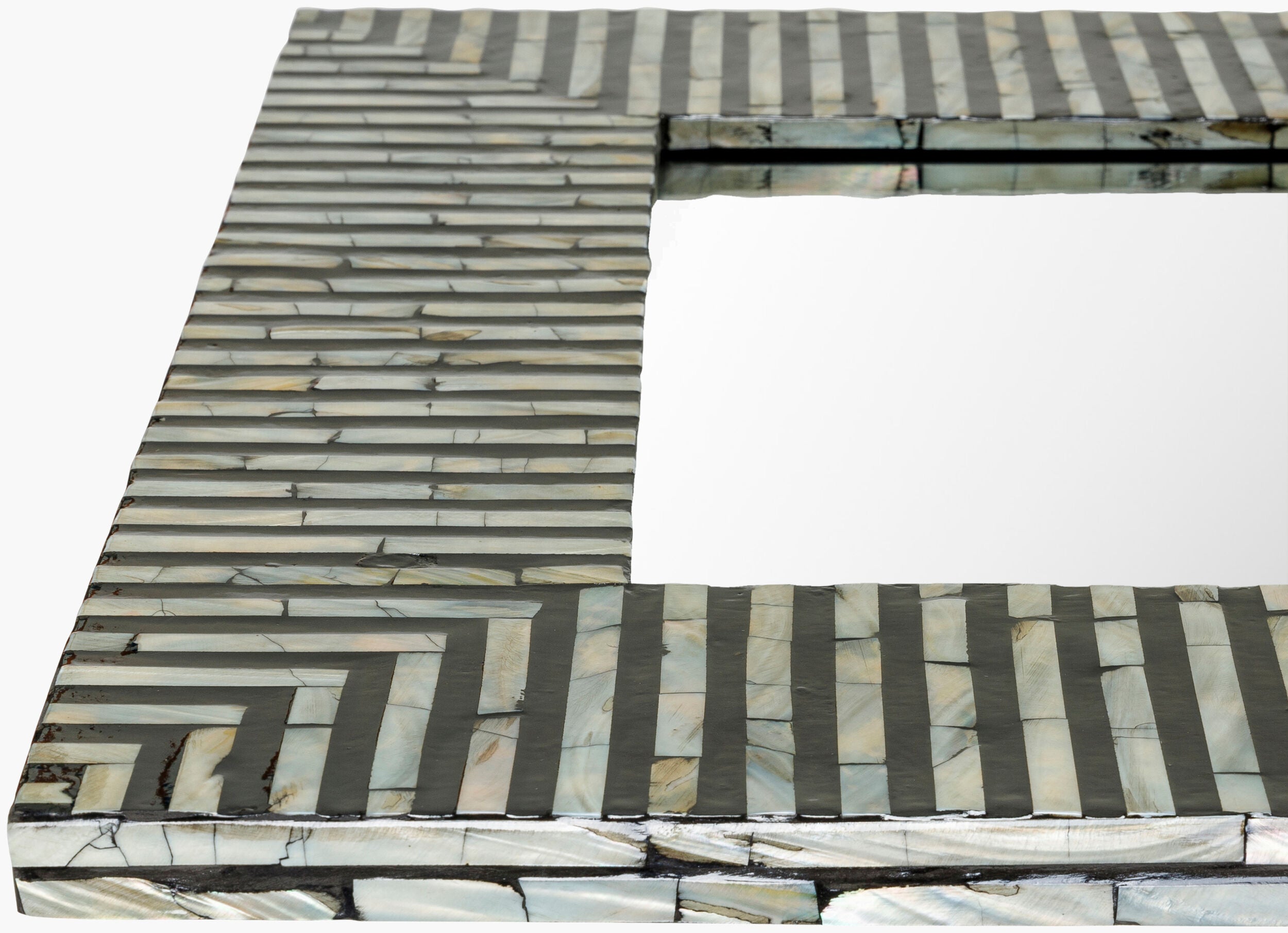 Lharysa Accent Mirror