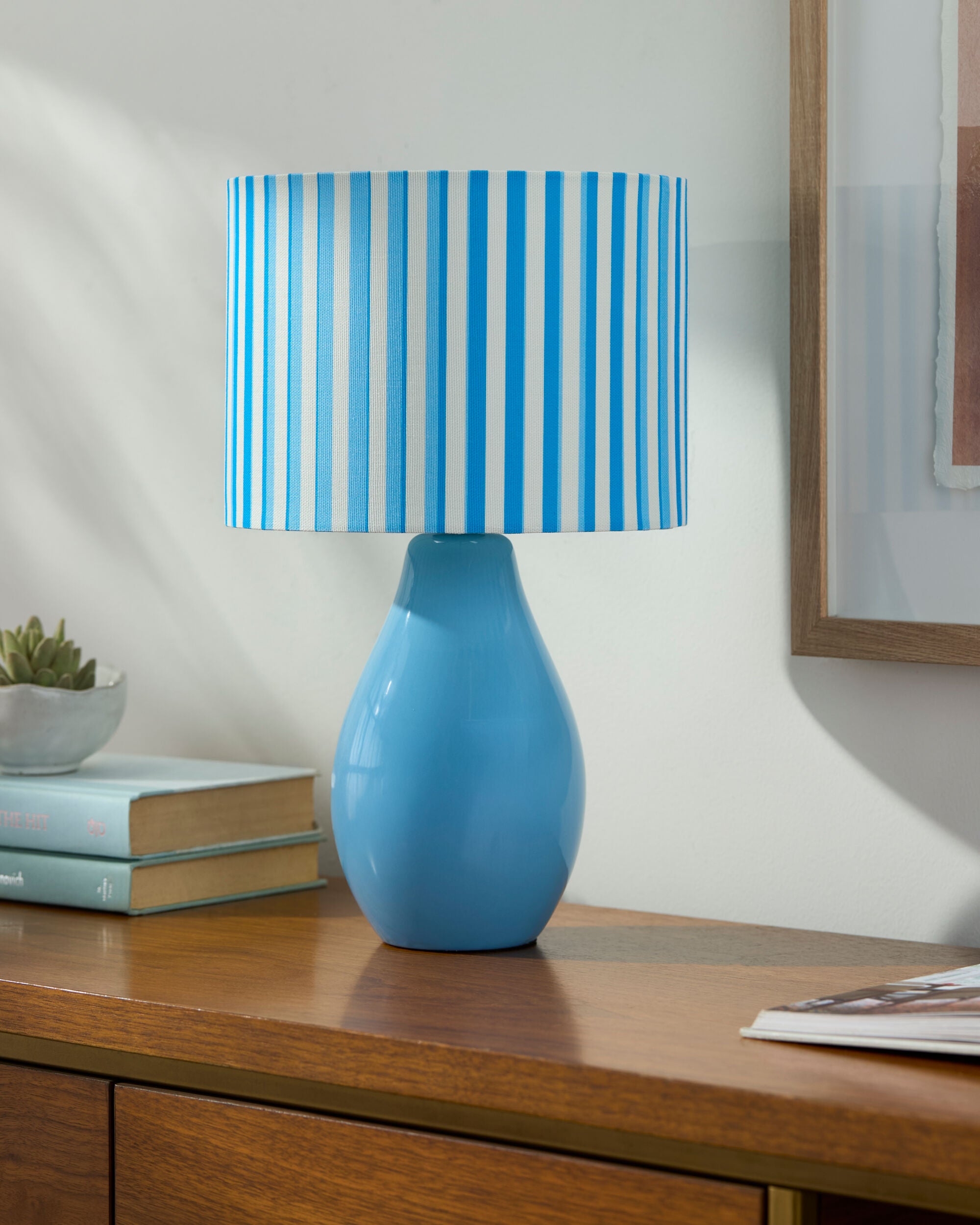 Melbu Accent Table Lamp