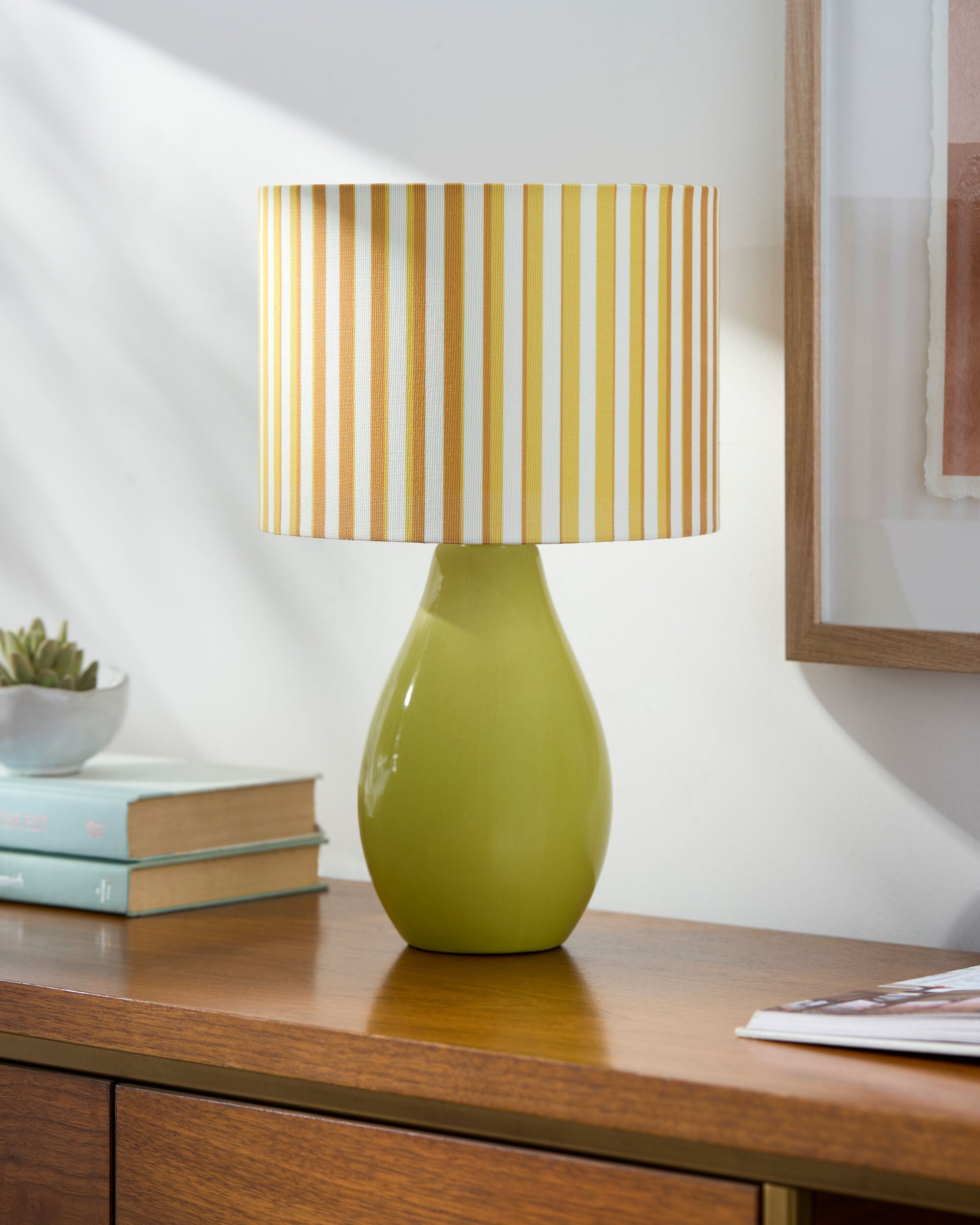 Melbu Accent Table Lamp